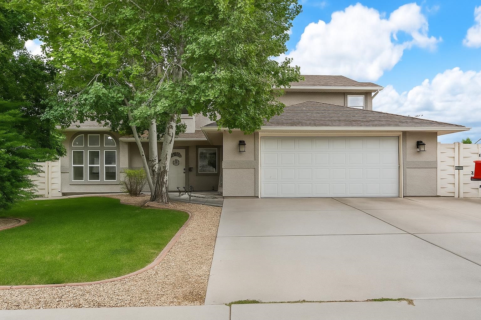 655 N Saddle Rock Drive Property Photo 1