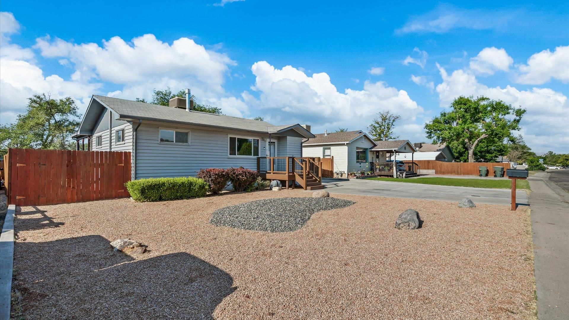 2827 1/2 Texas Avenue Property Photo 2