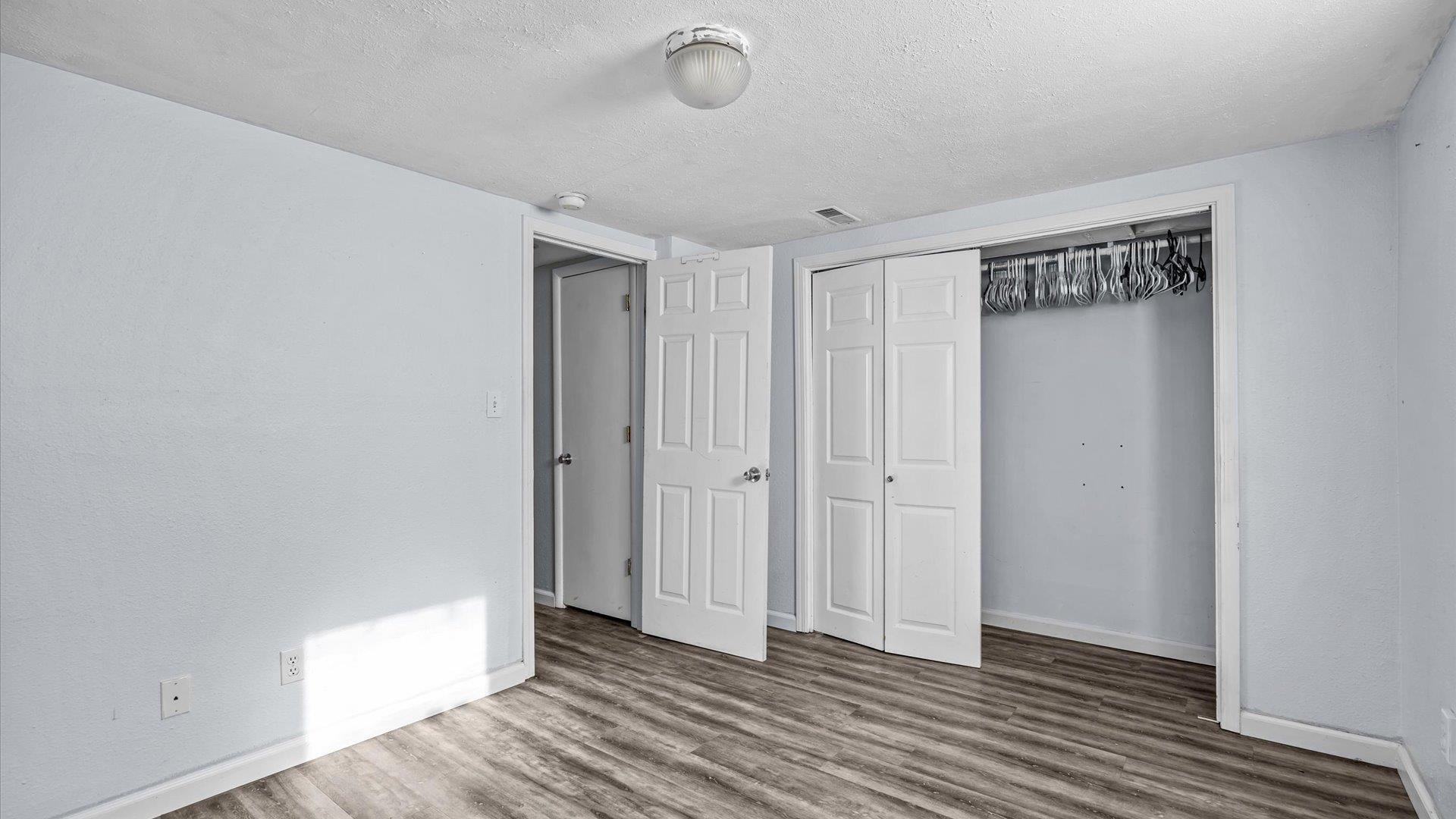 2827 1/2 Texas Avenue Property Photo 23