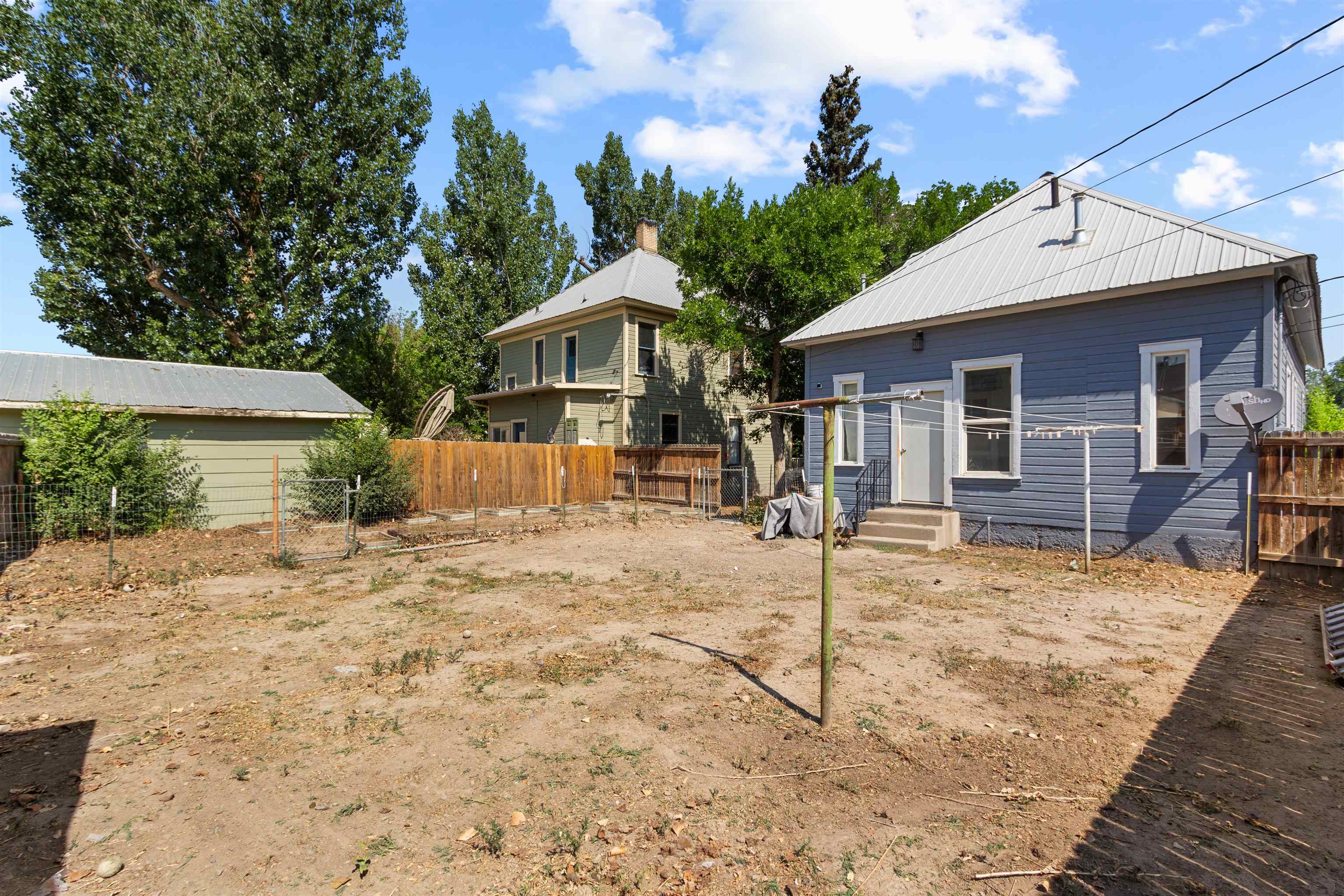 308 E 4th Street Property Photo 18