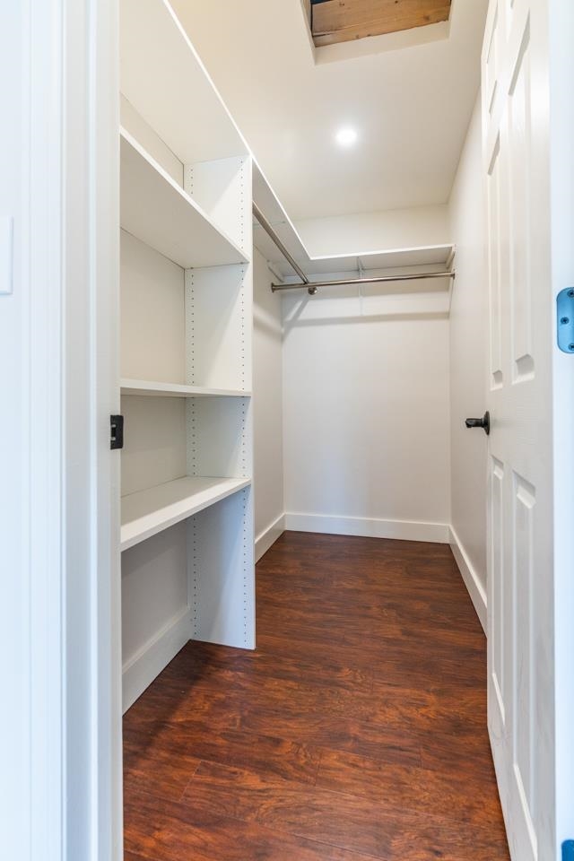 411 Cedar Glen Way Property Photo 10