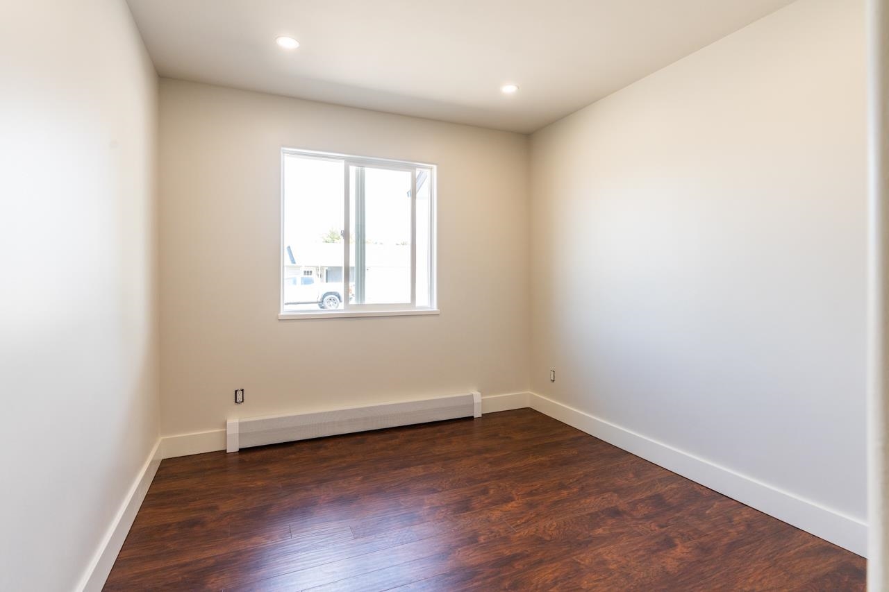 411 Cedar Glen Way Property Photo 16