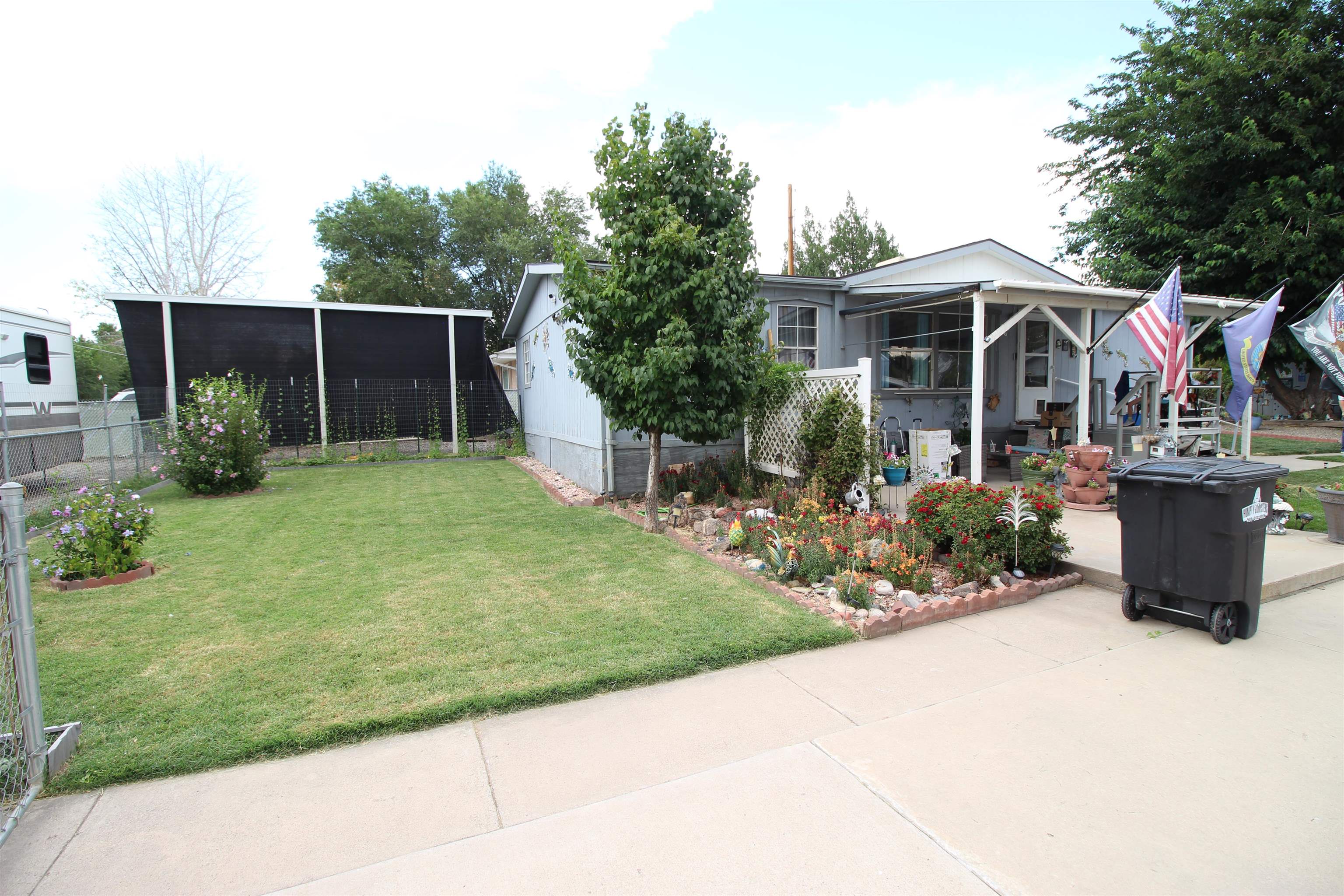 640 Lois Street Property Photo 1