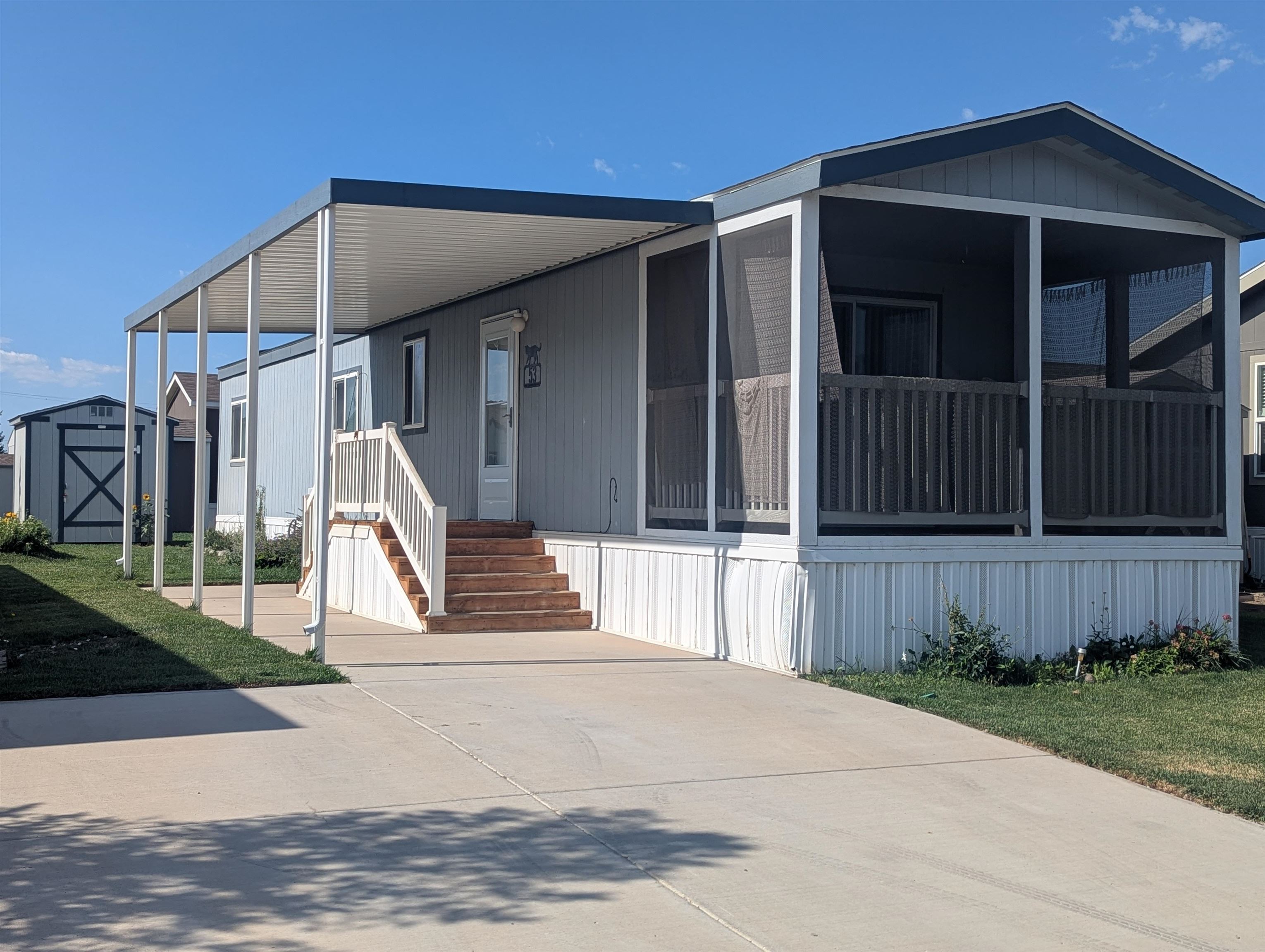 435 32 Road Property Photo 1