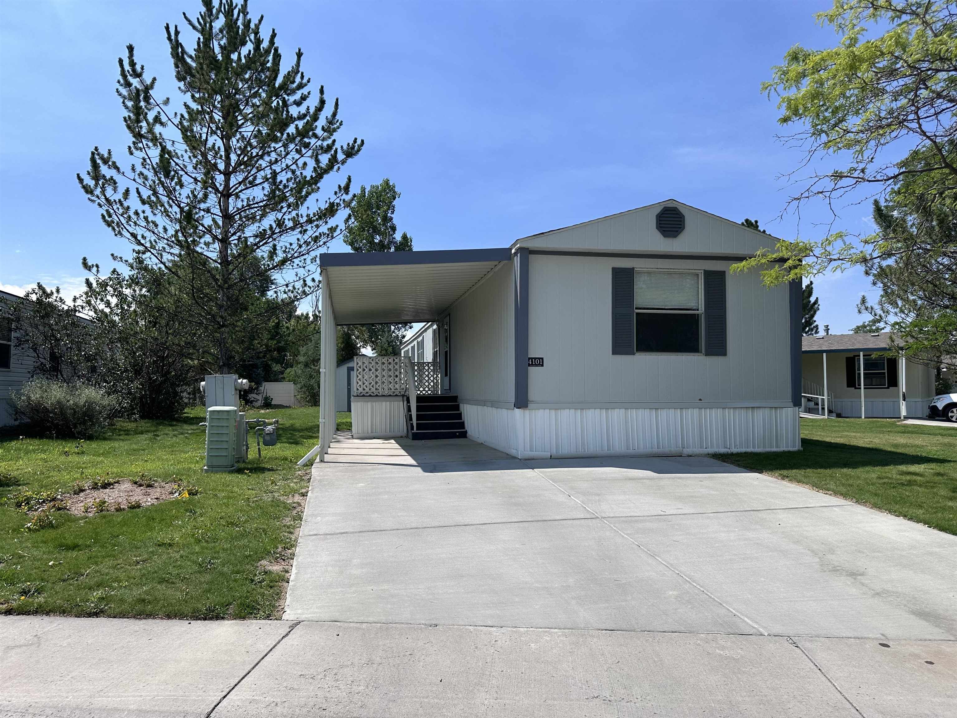 901 6530 Road Property Photo 1