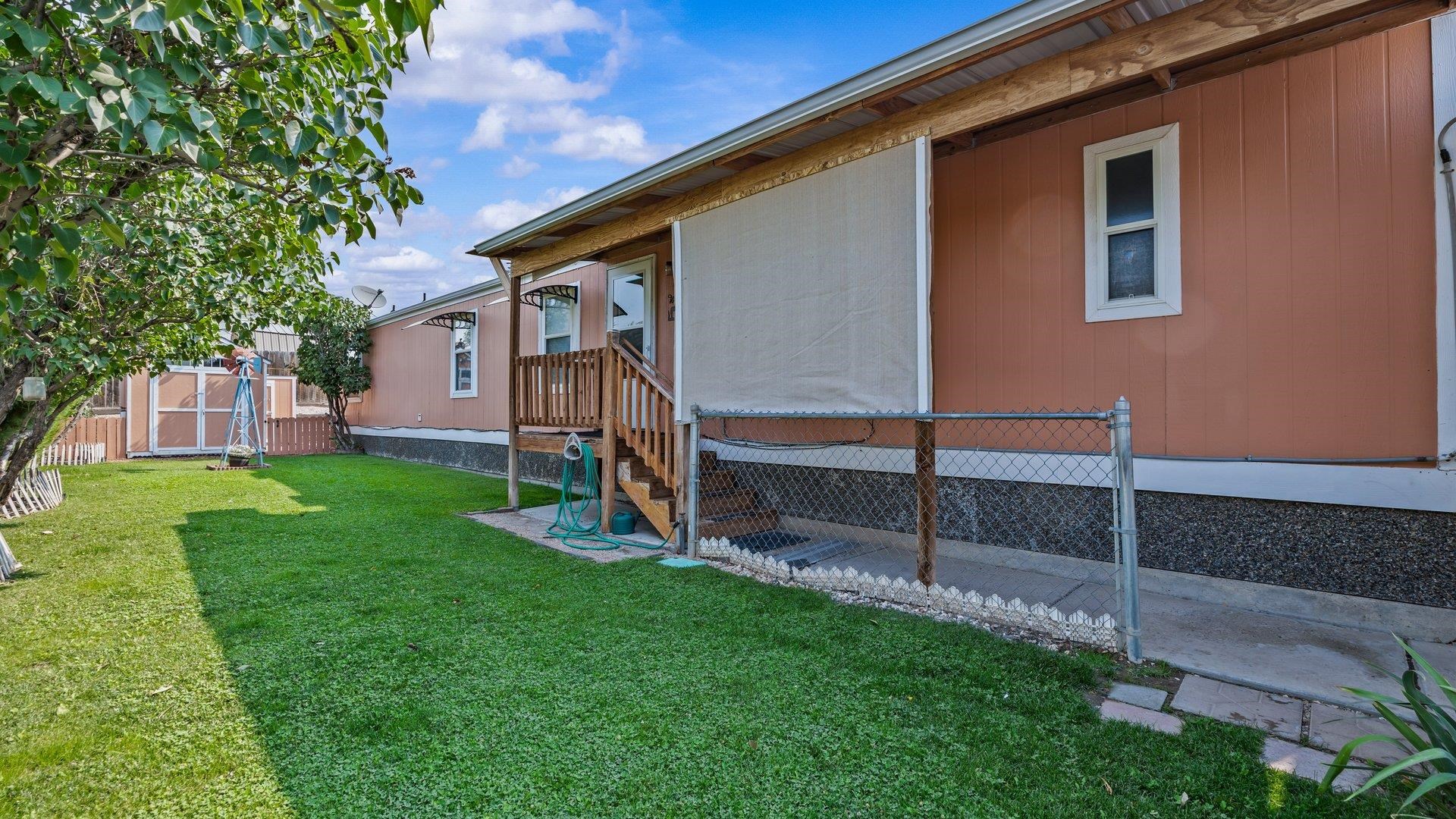 1044 Carbonera Avenue Property Photo 1