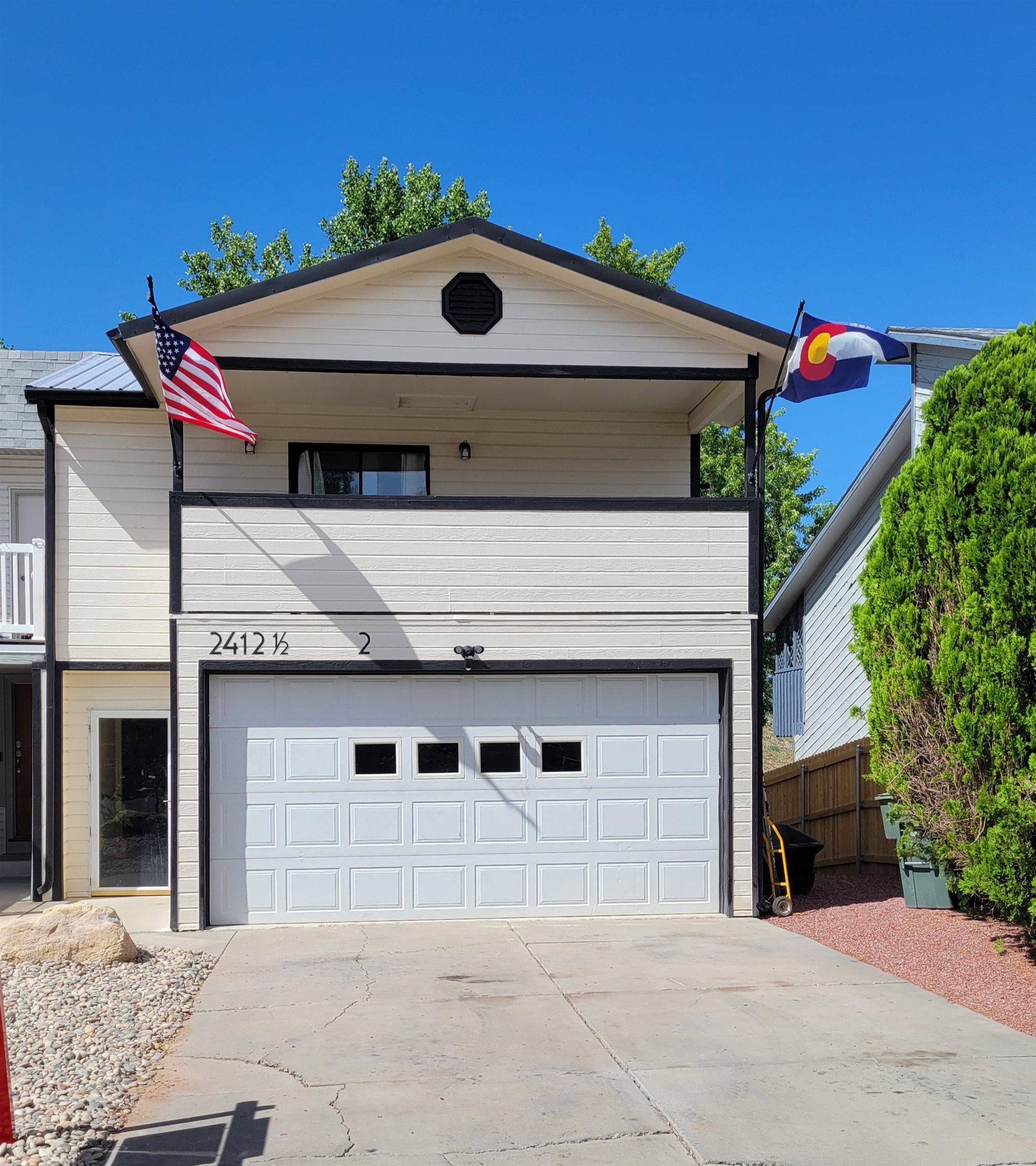2412 1/2 Hidden Valley Drive