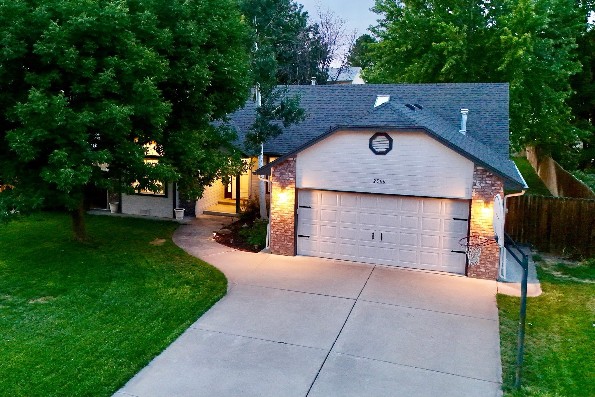 2566 Corral Drive Property Photo 1