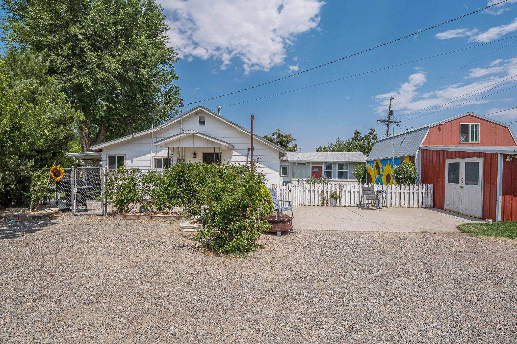 2842 Elm Avenue Property Photo 1