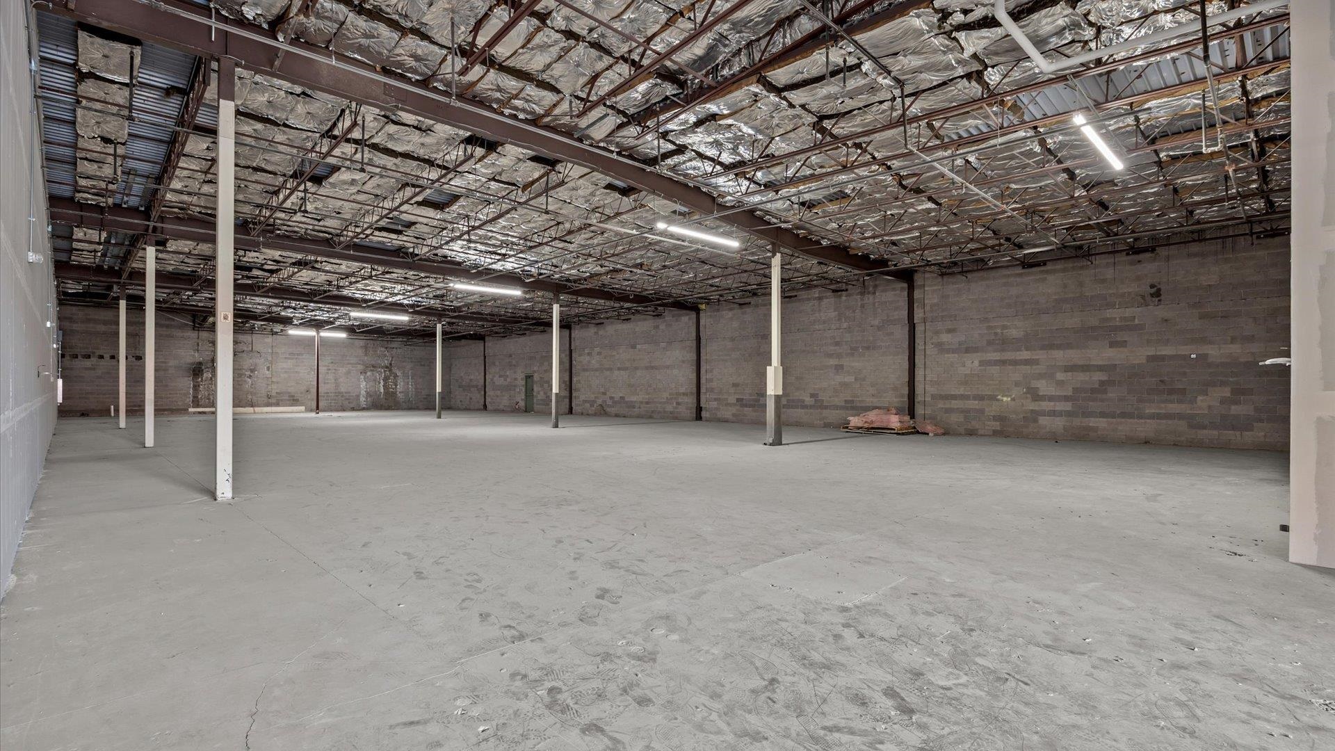 2148 Broadway Property Photo 4