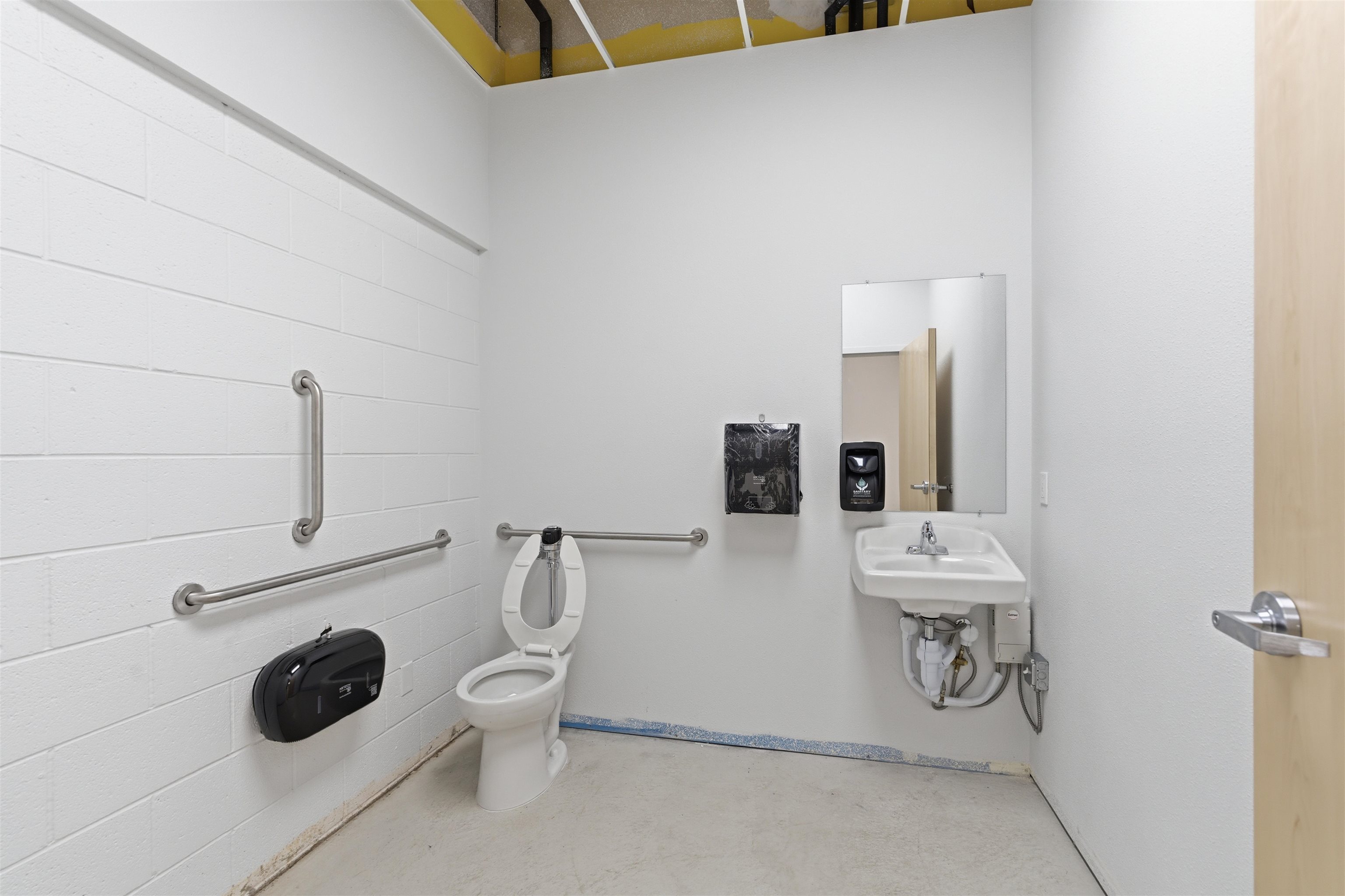 2148 Broadway Property Photo 4