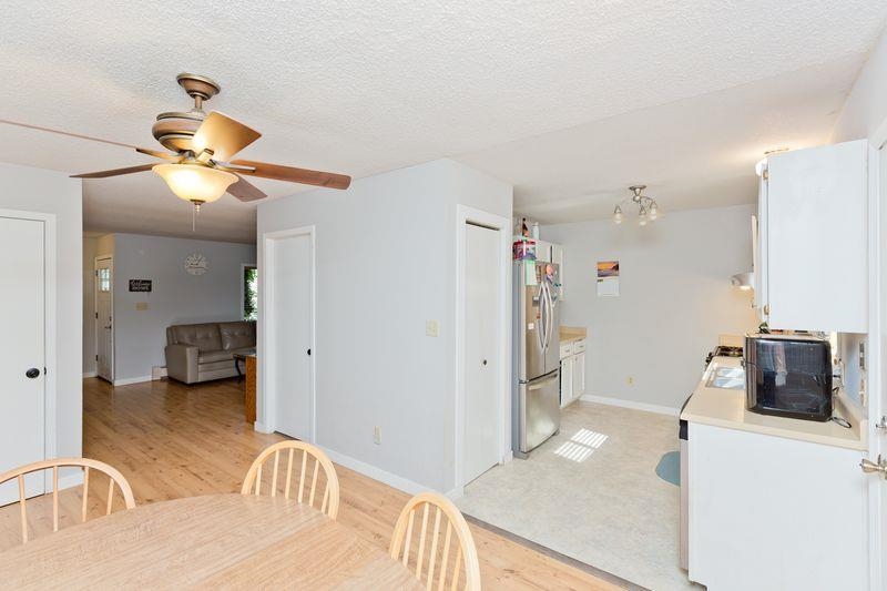 556 W Good Hope Circle Property Photo 10