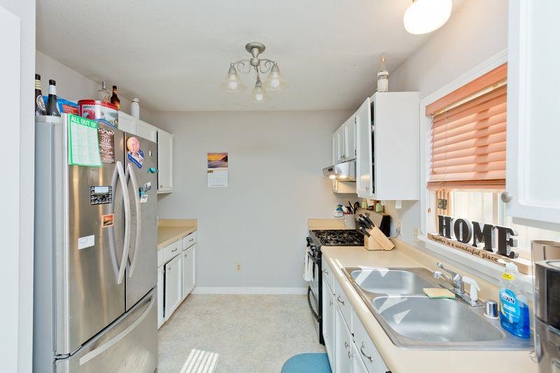 556 W Good Hope Circle Property Photo 14