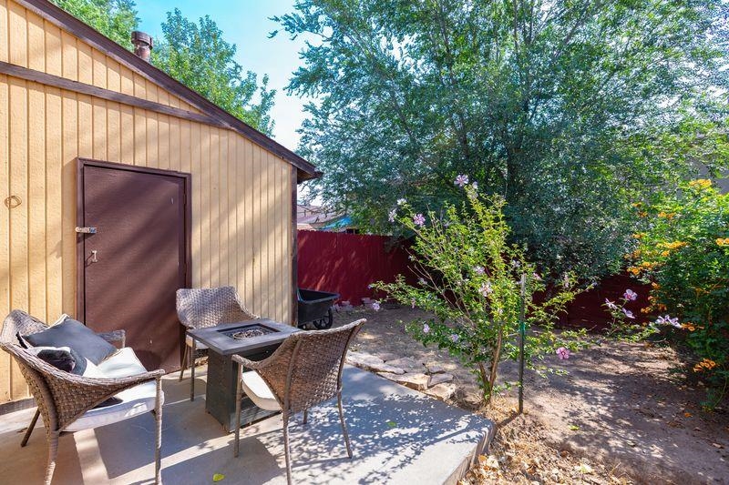 556 W Good Hope Circle Property Photo 31