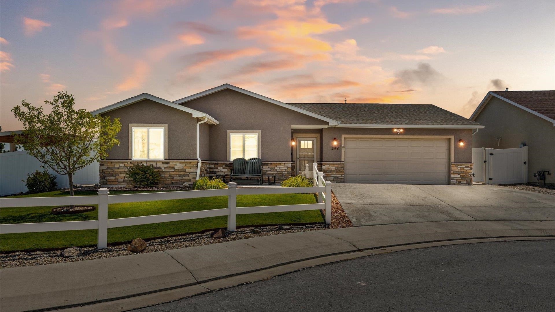 3149 Caged Court Property Photo 1