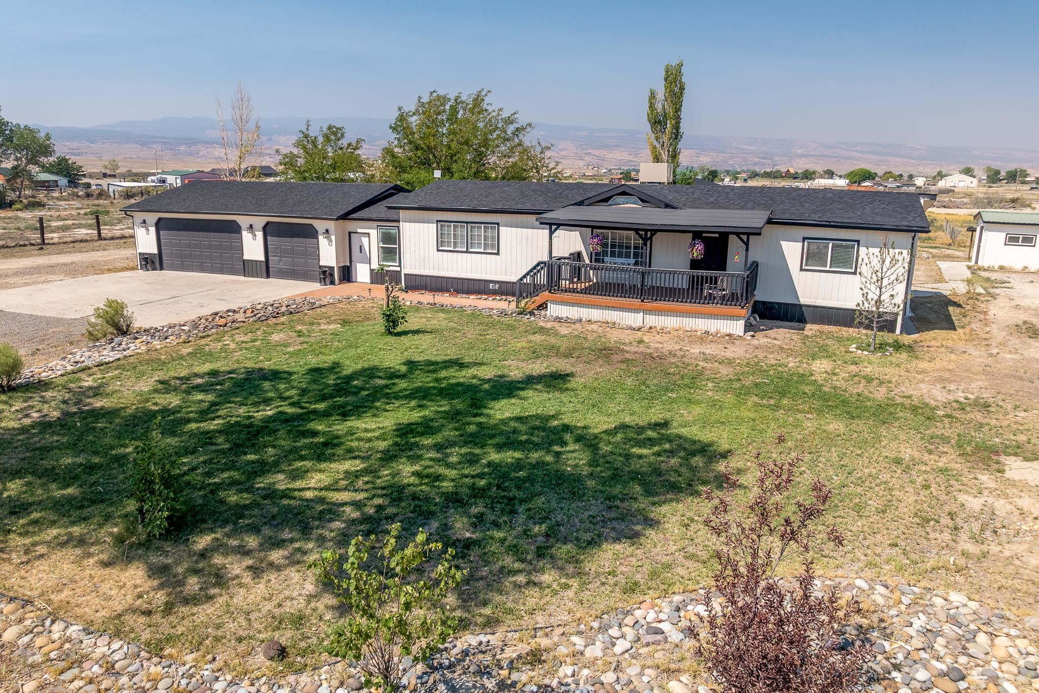 105 Martin Court Property Photo 1