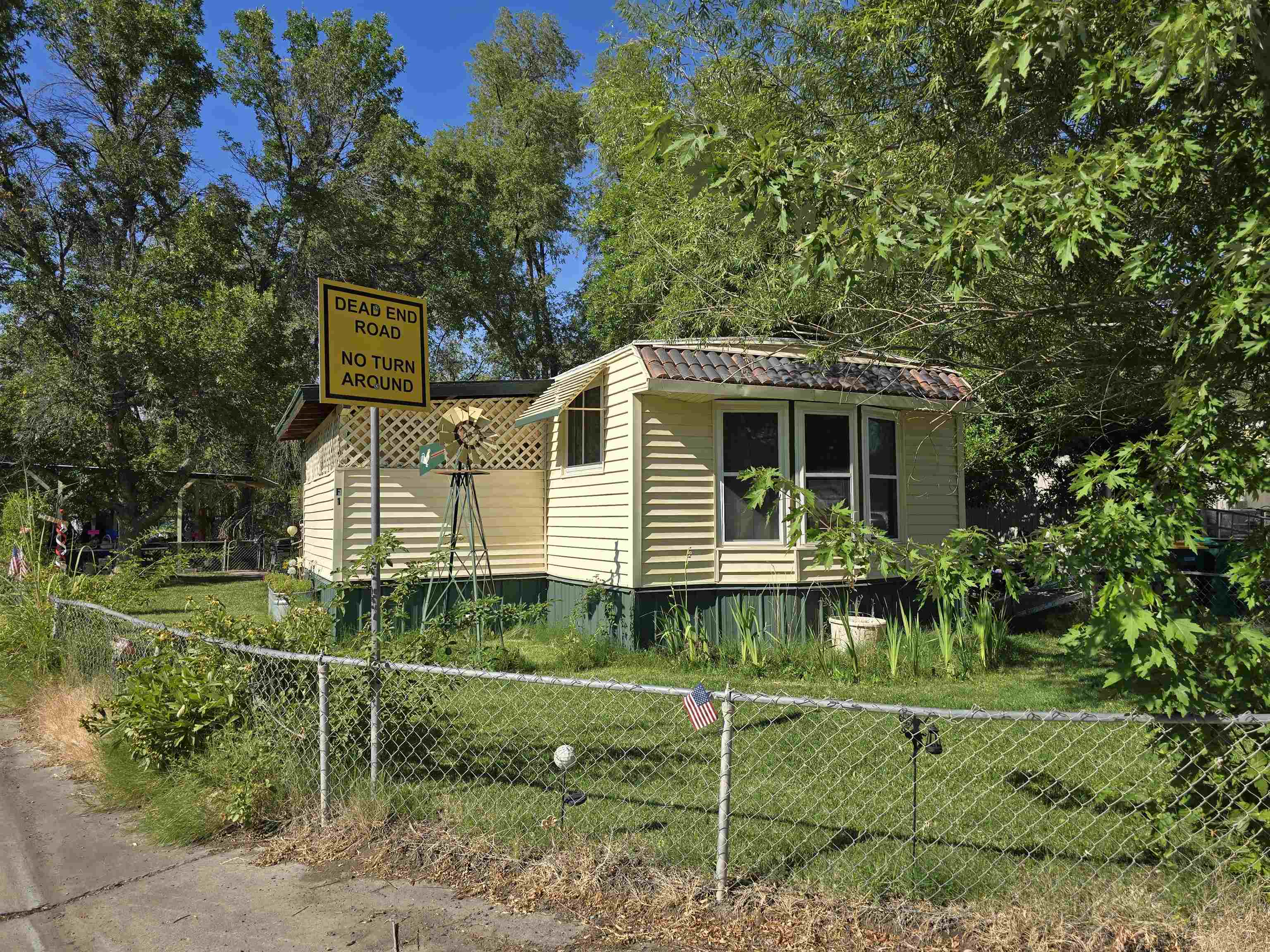 825 E Ottley Avenue
