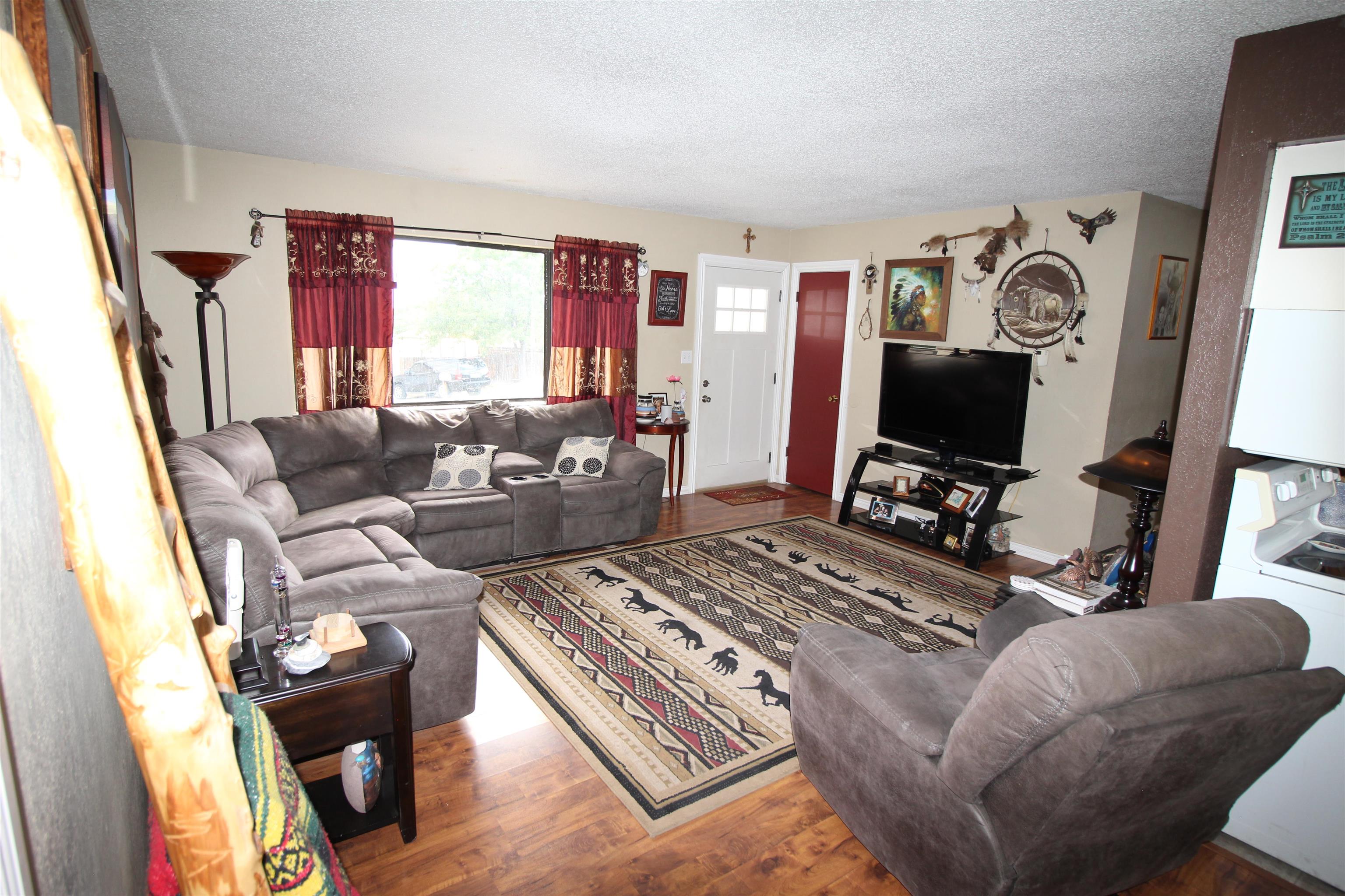 644 Highview Road Property Photo 4