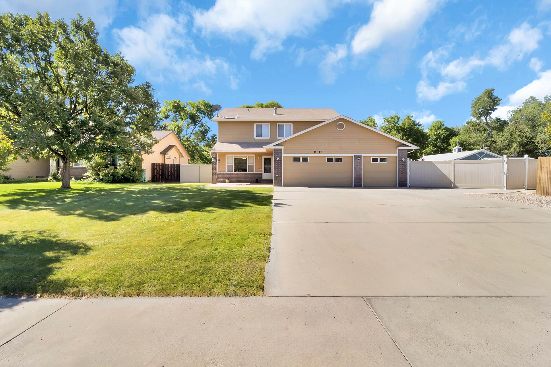 1937 Hawthorne Avenue Property Photo