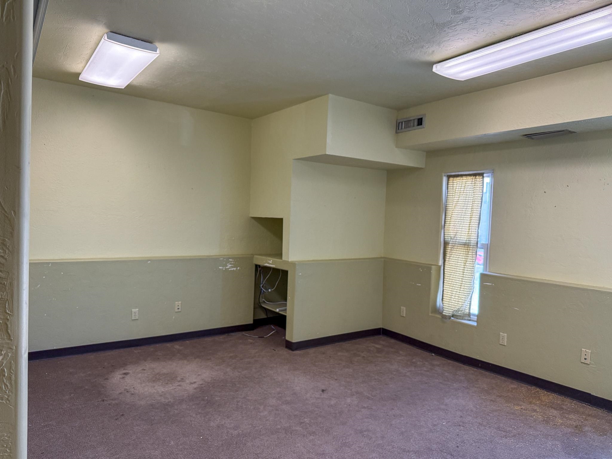 321 Rood Avenue Property Photo 9
