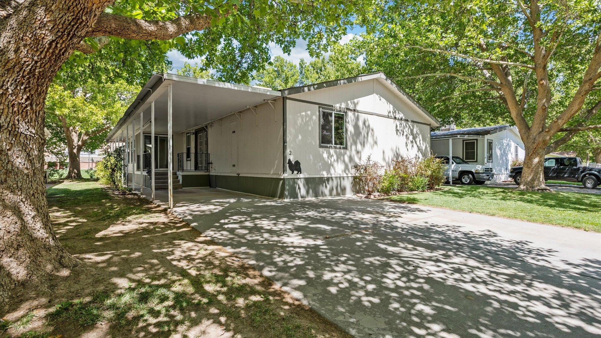 679 Brentwood Drive Property Photo 1