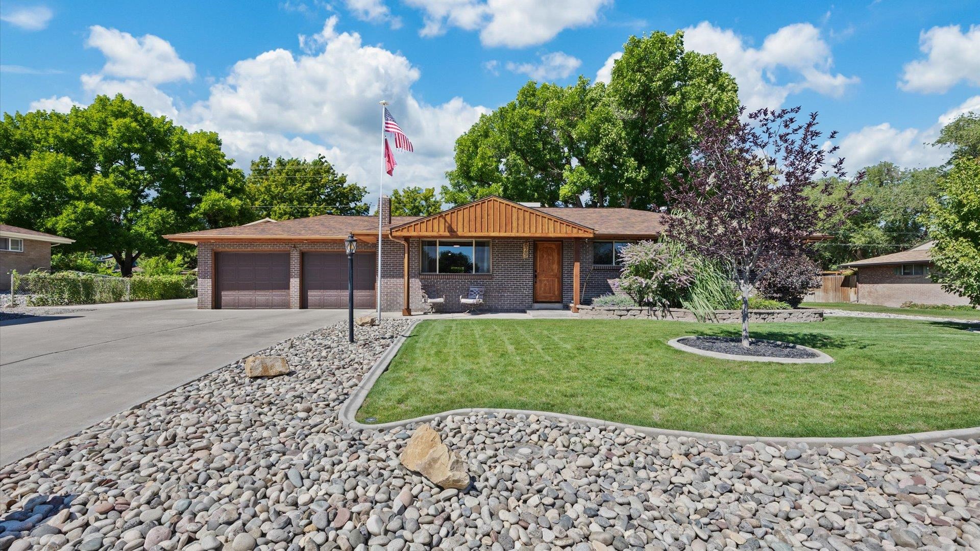 629 Panorama Drive Property Photo 1