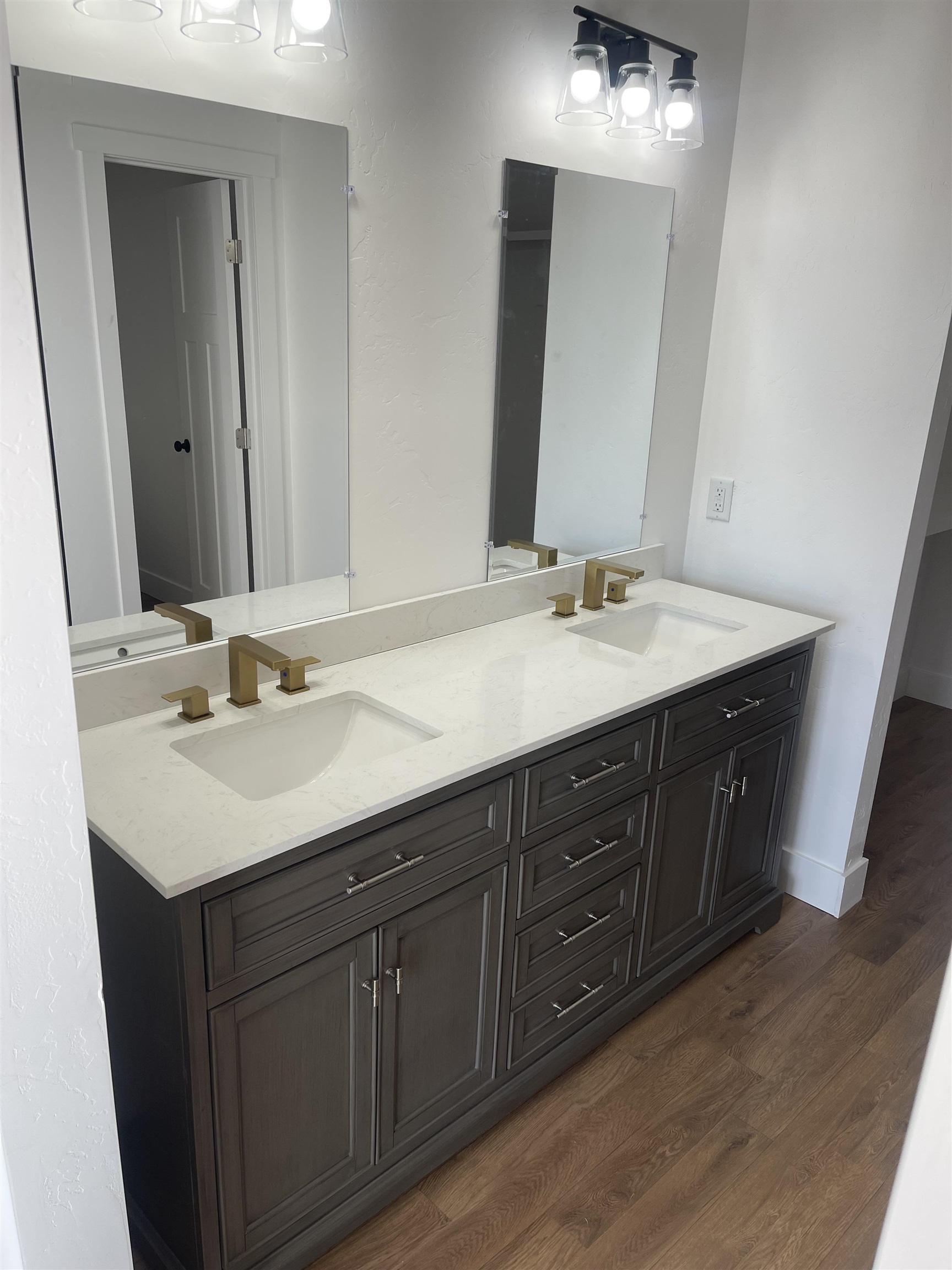 3111 Keyser Court Property Photo 14