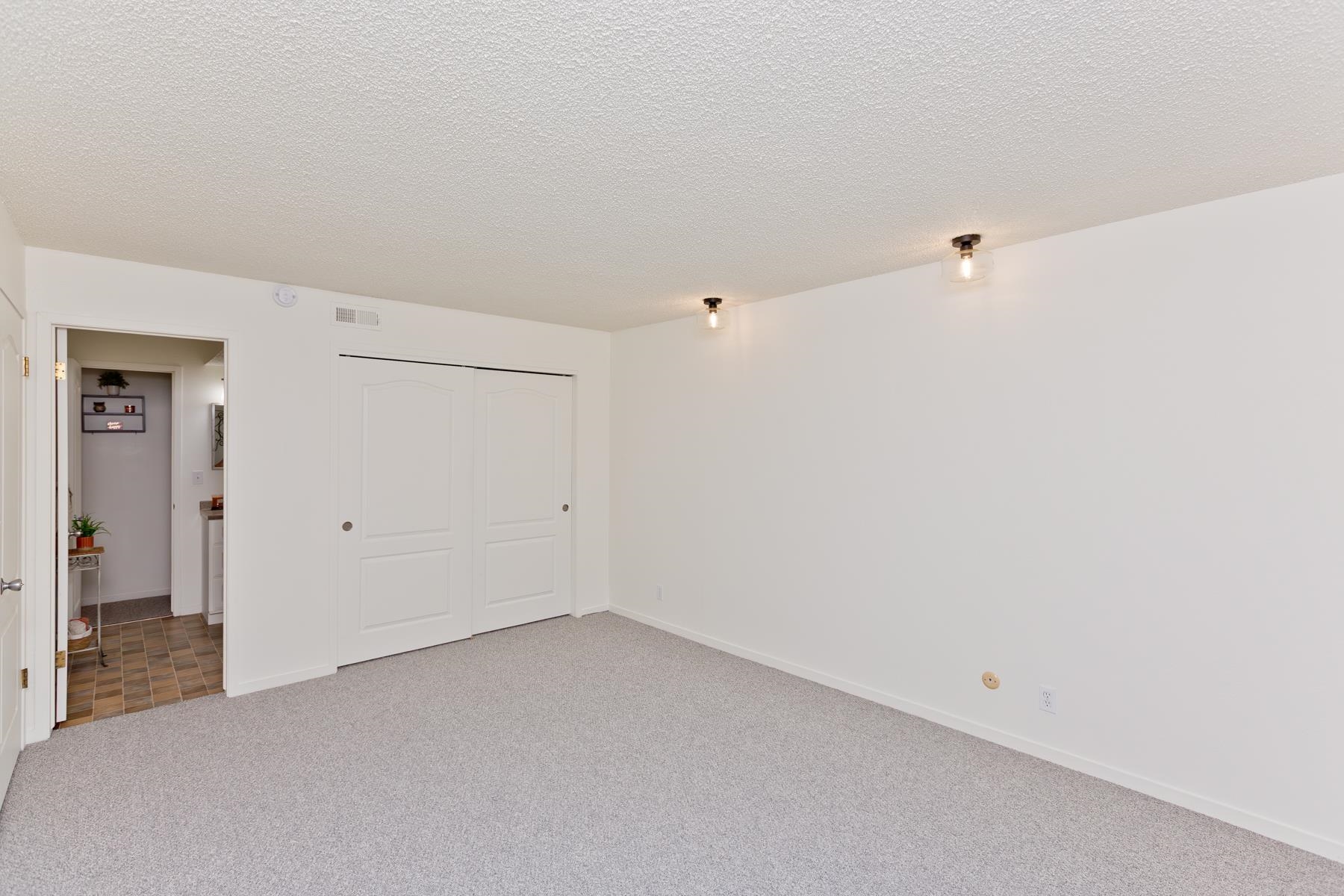 3150 Lakeside Drive Property Photo 19