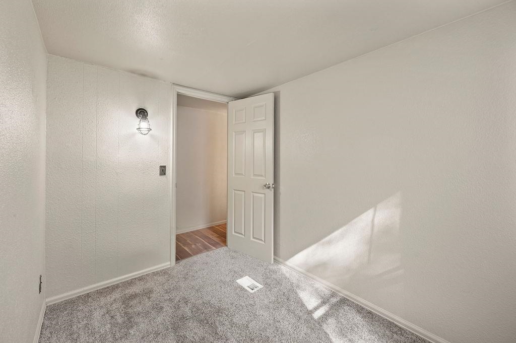 825 E Ottley Avenue Property Photo 10
