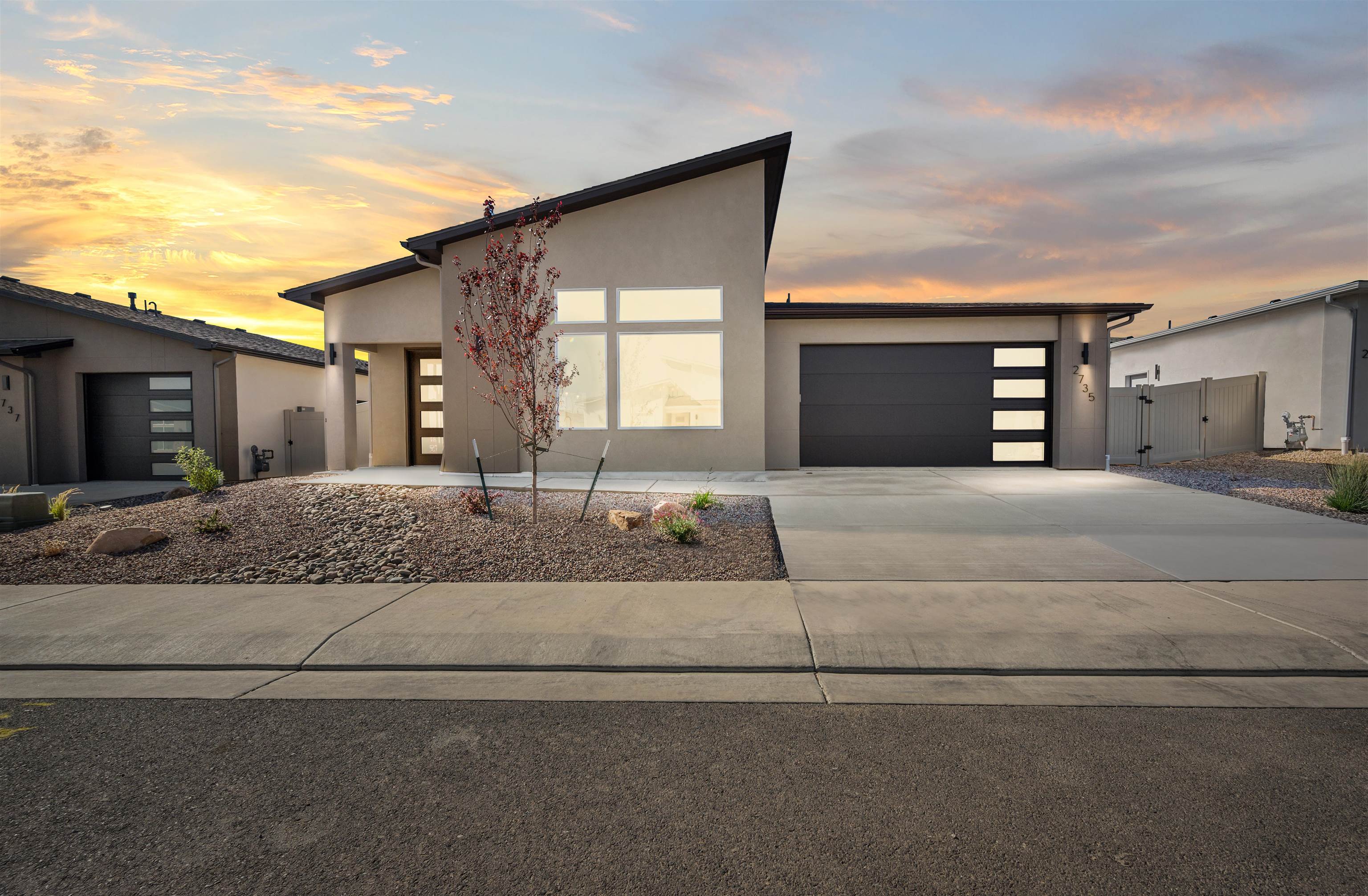 2735 Storm Avenue Property Photo 1