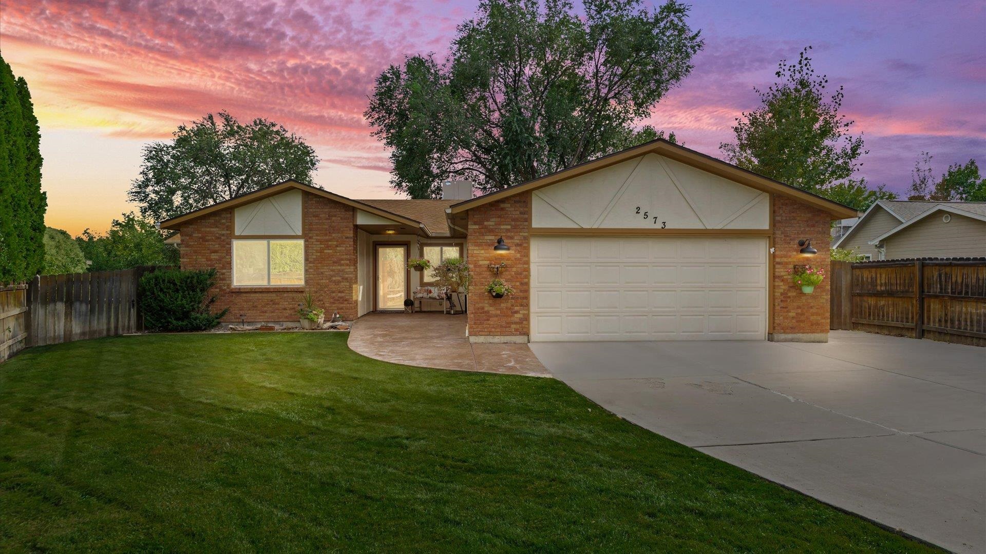 2573 Ranch Court Property Photo