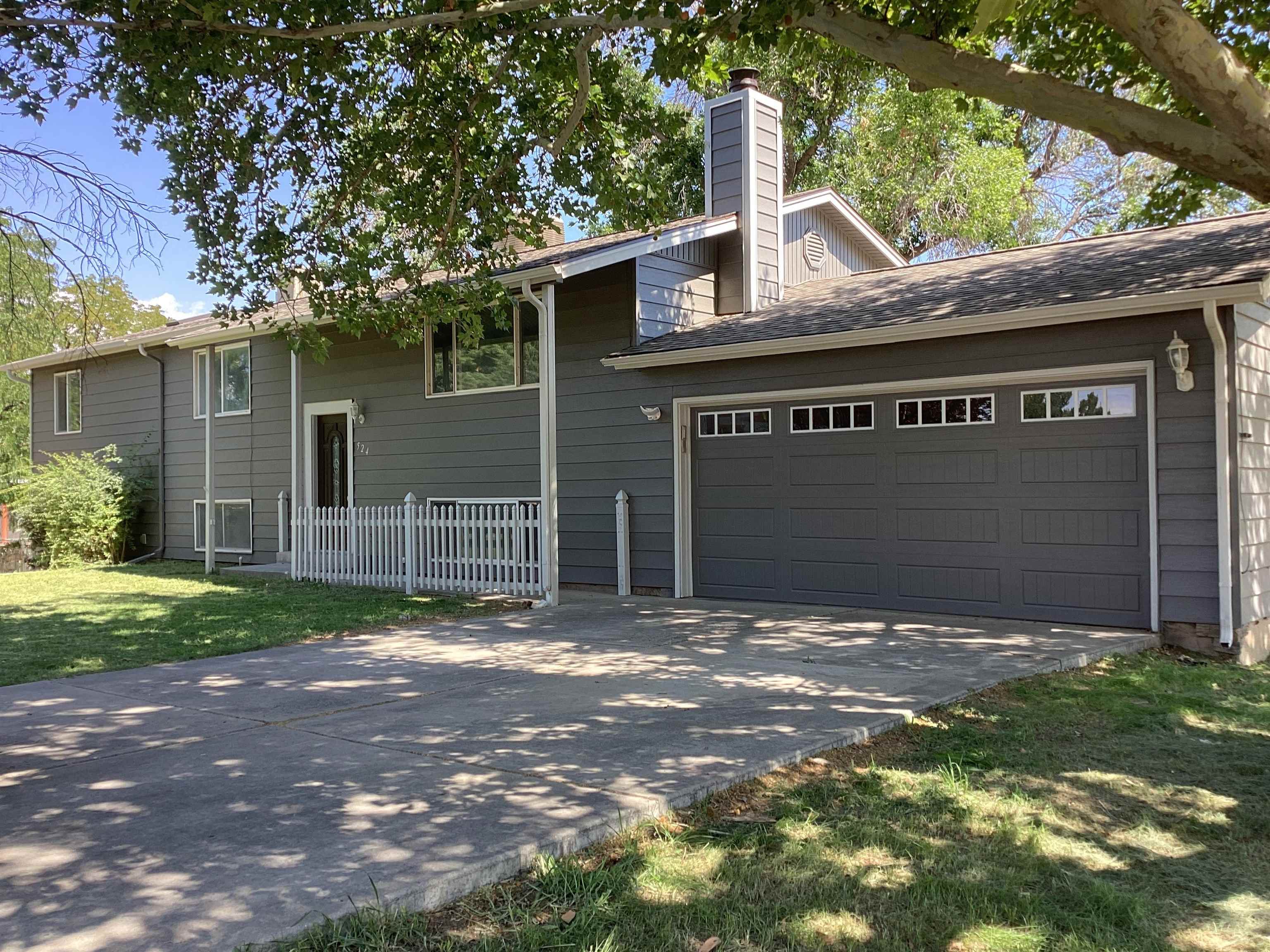 524 23 Road Property Photo 1