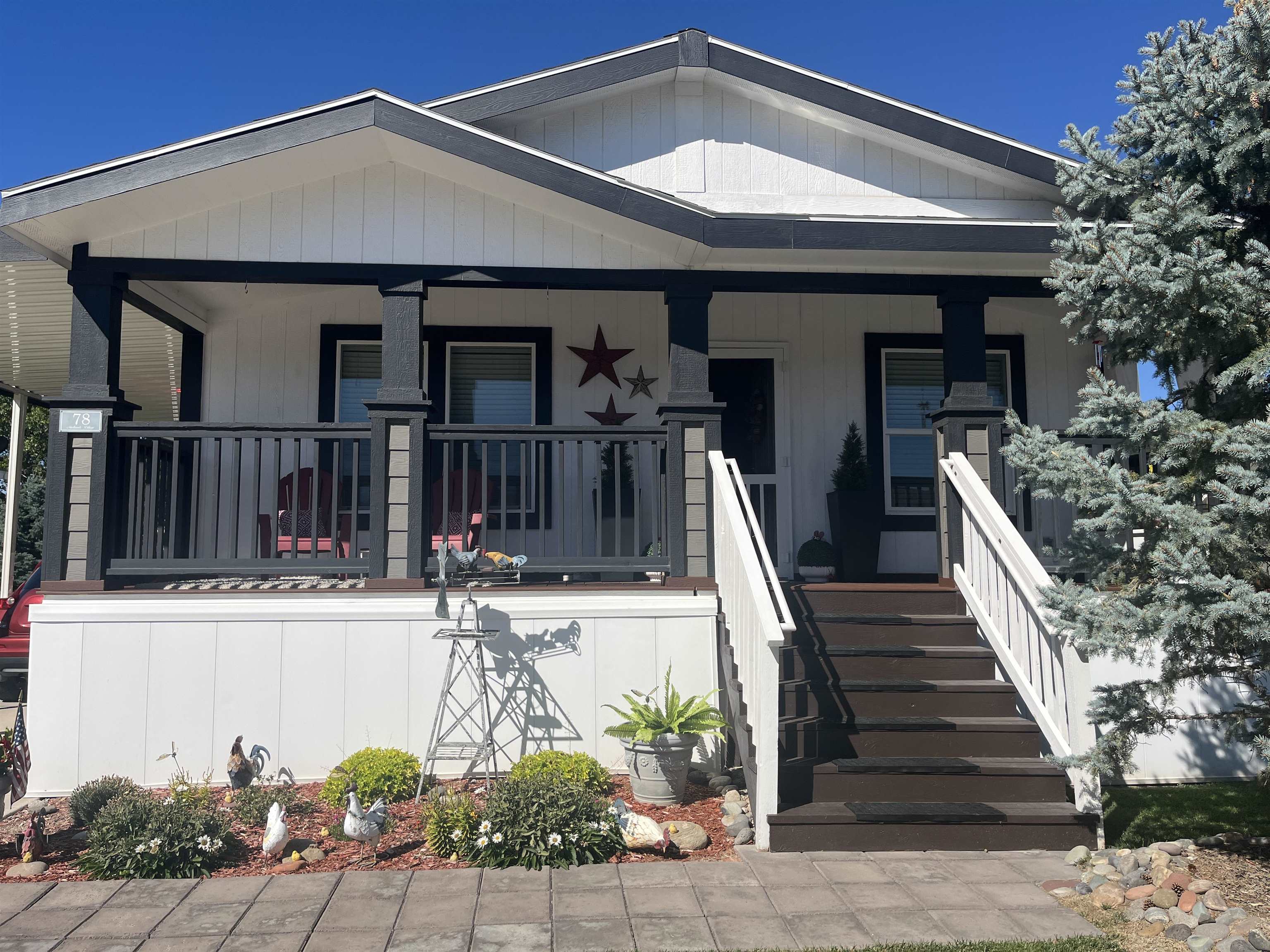 435 32 Road Property Photo 1