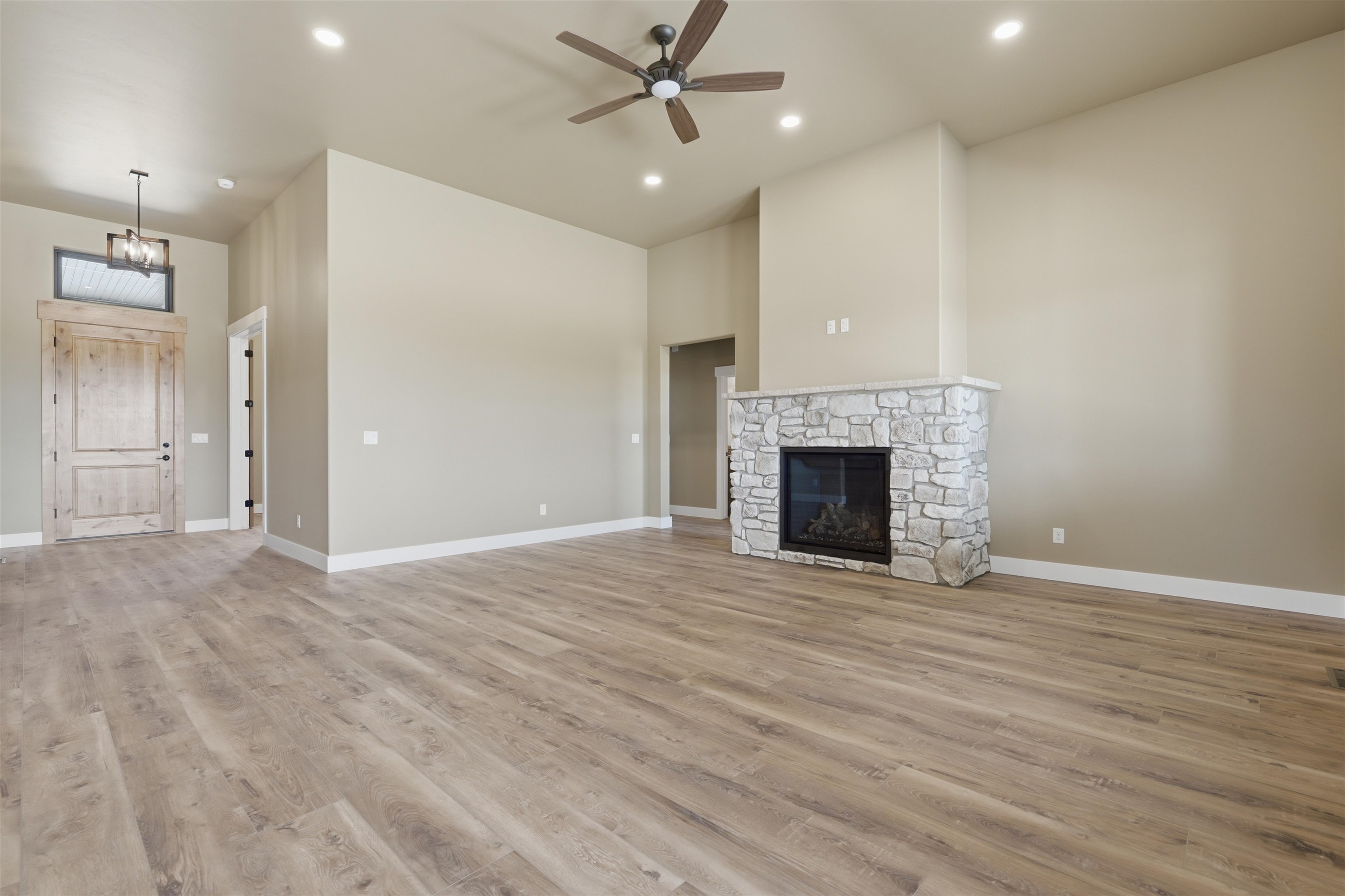 1193 B 22 1/2 Road Property Photo 11