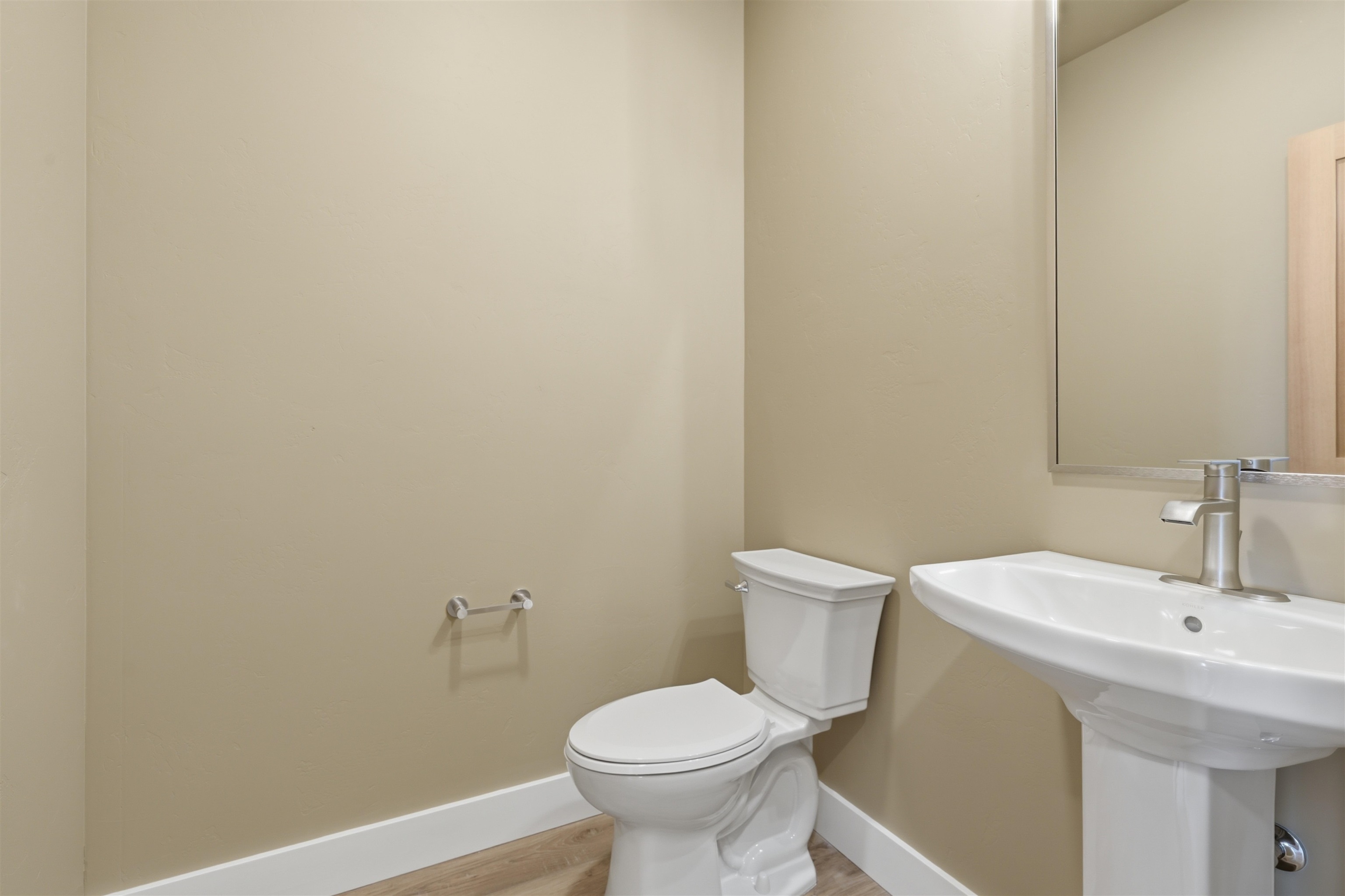 1193 B 22 1/2 Road Property Photo 33