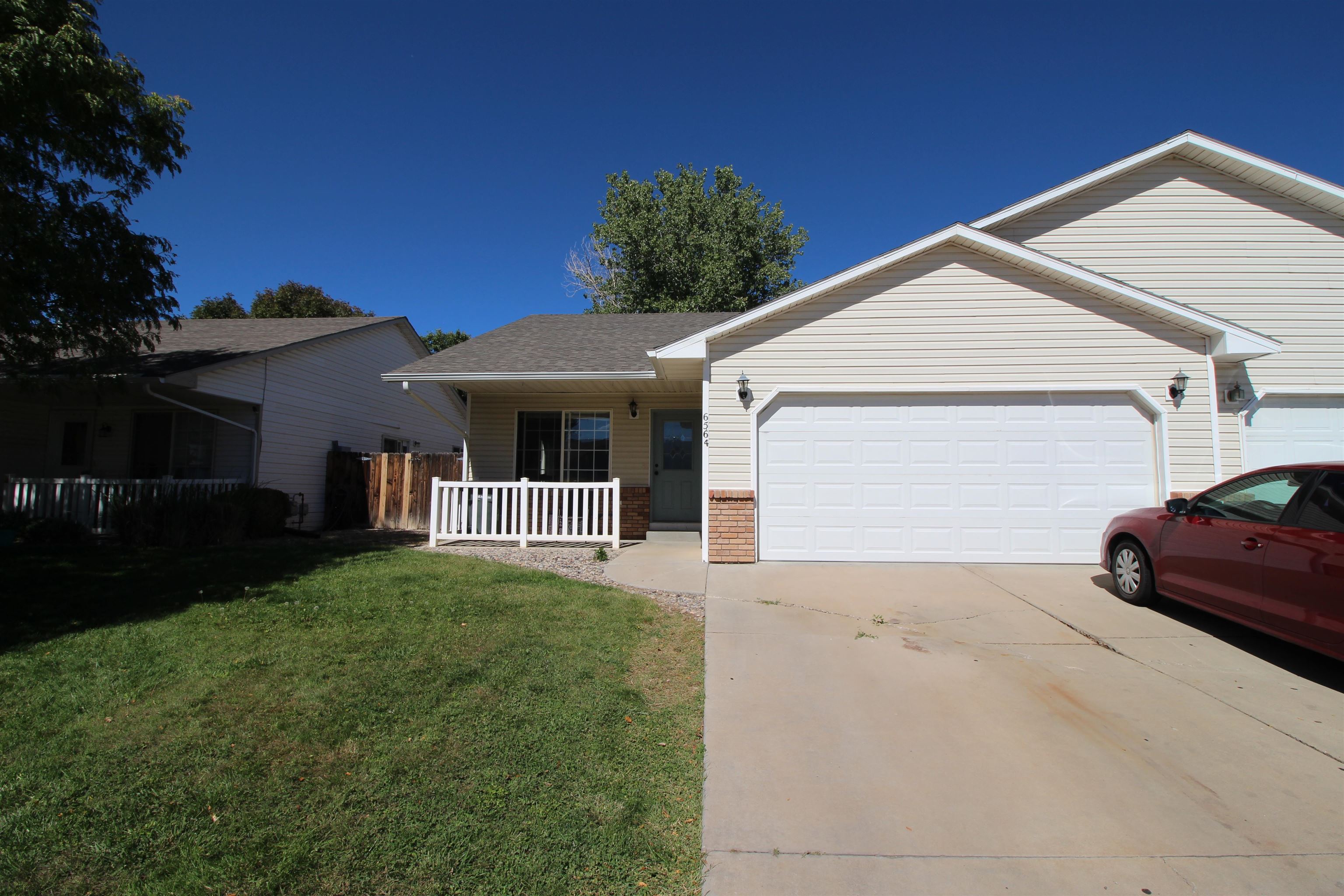 656 Laredo Court Property Photo