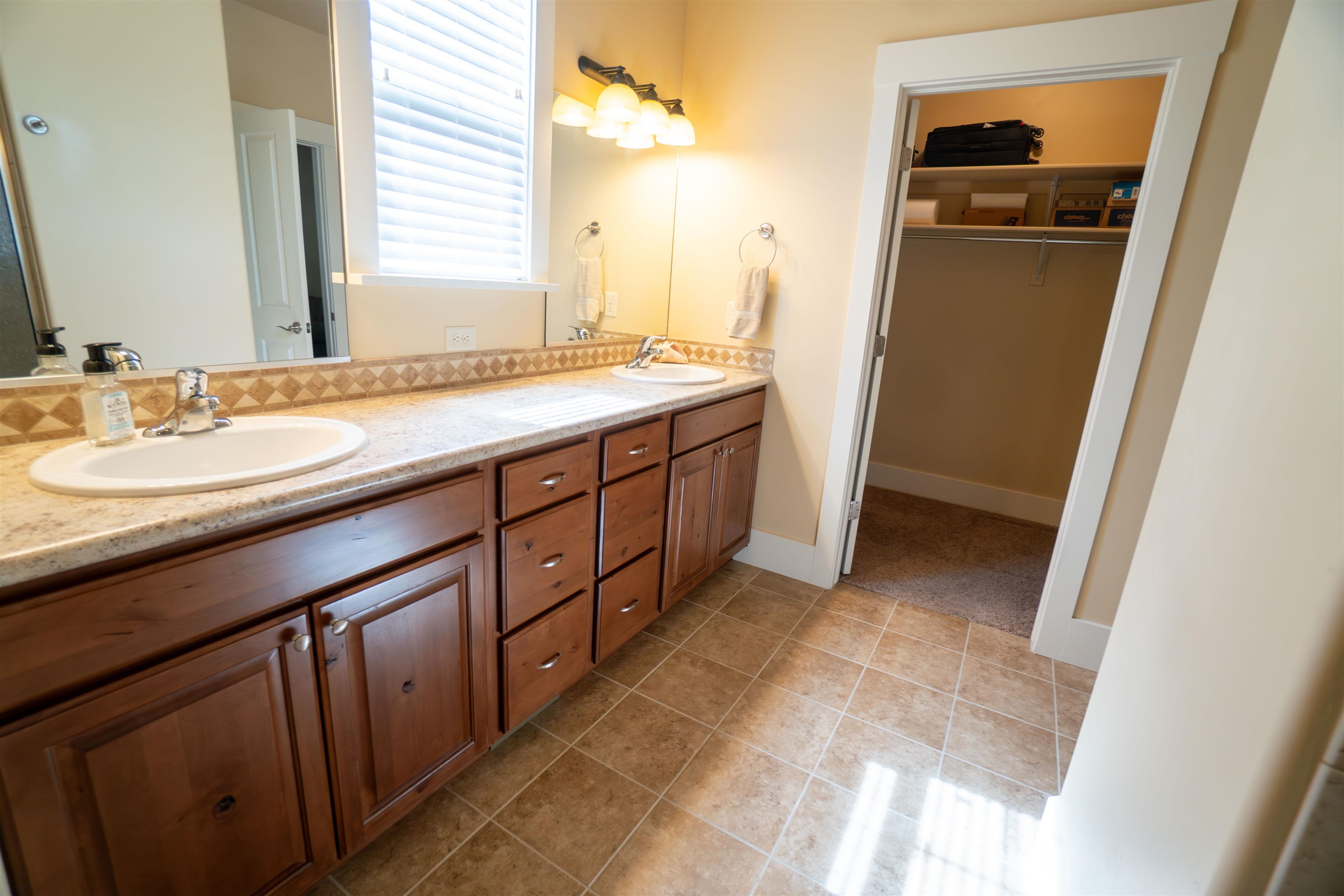 1111 Daisy Lane Property Photo 15