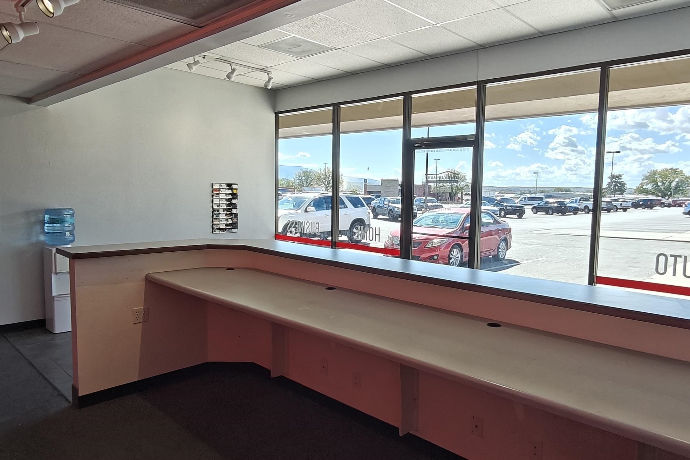569 32 Road Property Photo 3