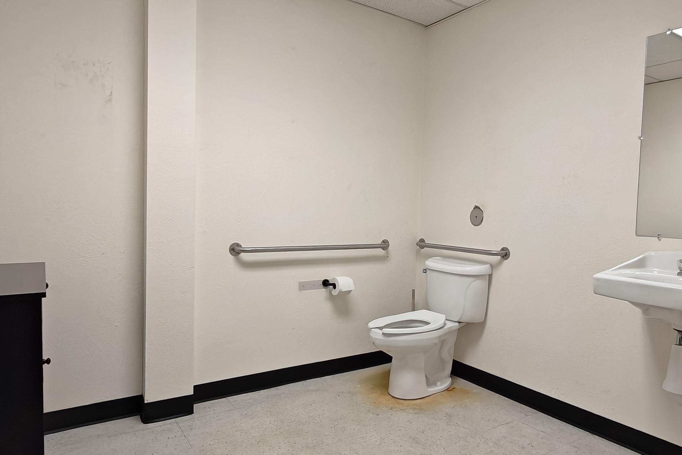 569 32 Road Property Photo 7