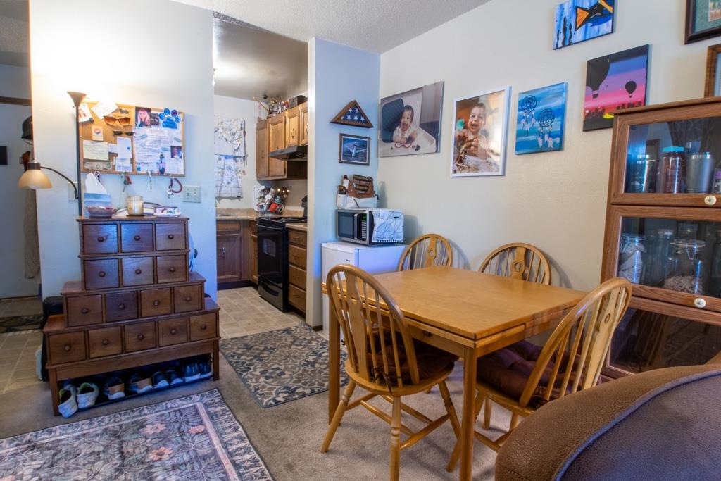 3233 Lakeside Drive Property Photo 4