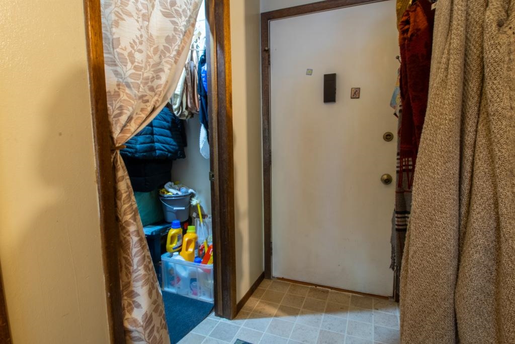 3233 Lakeside Drive Property Photo 14