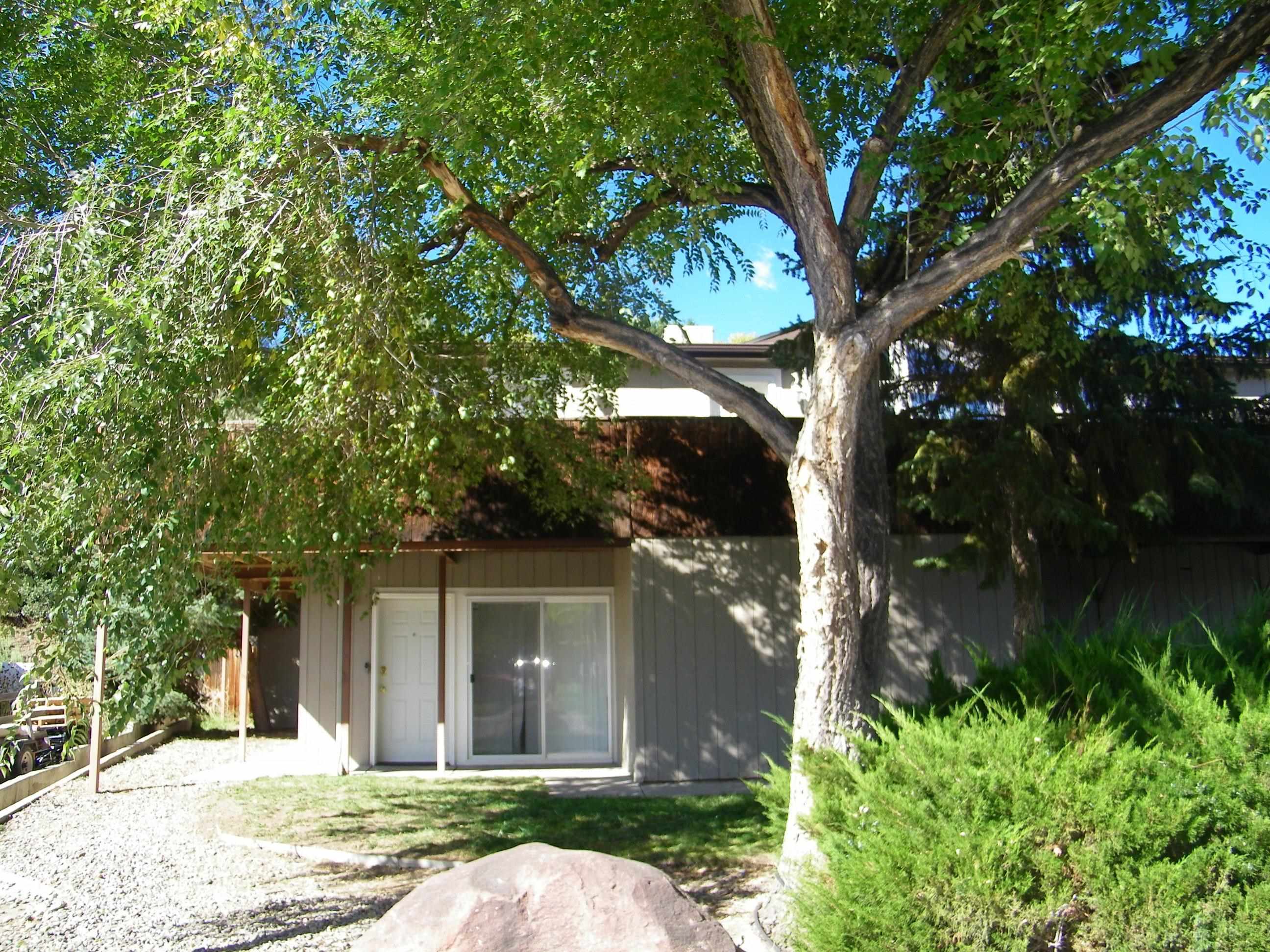 531 Park Avenue Property Photo