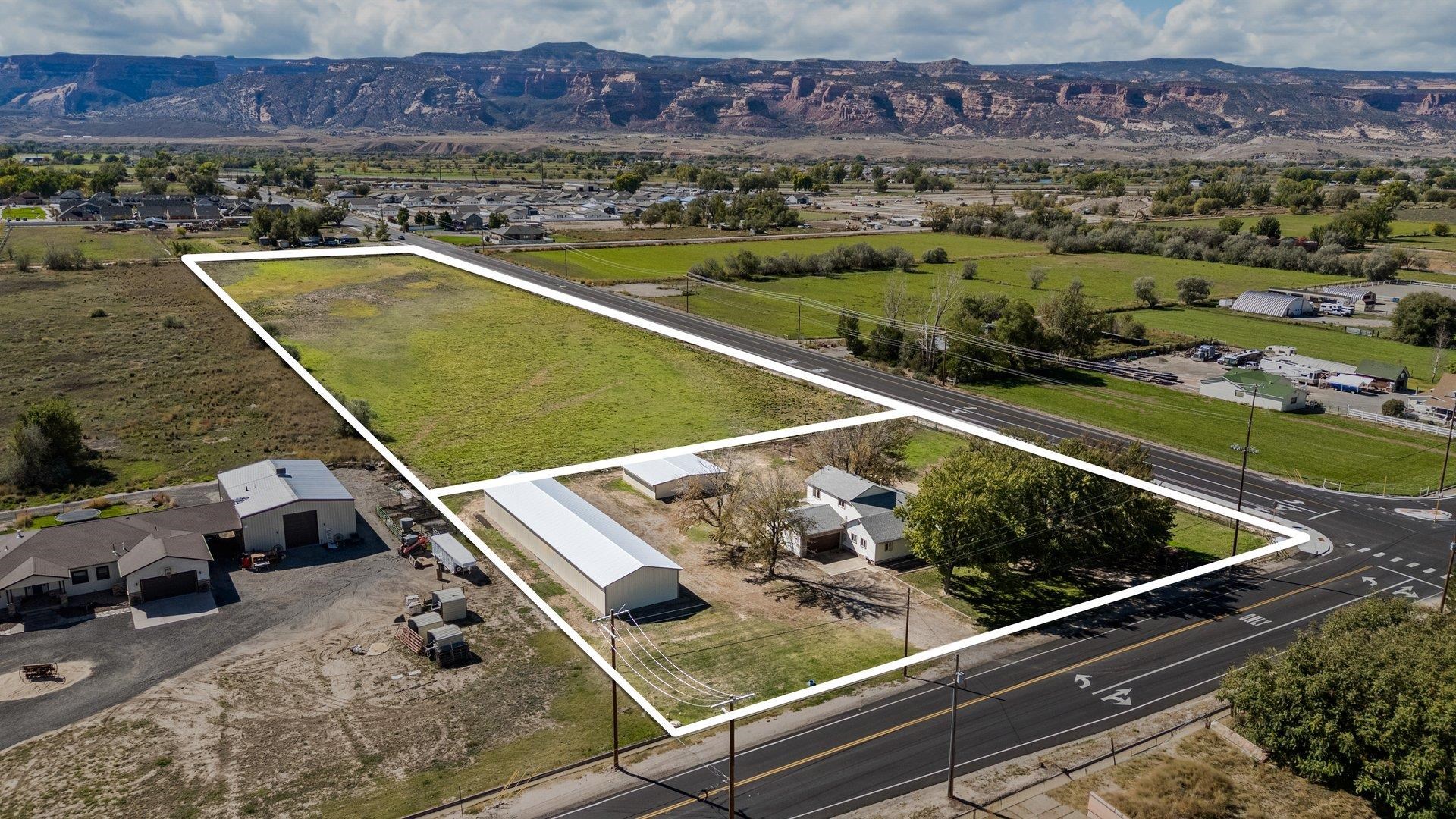1903 J Road Property Photo 4