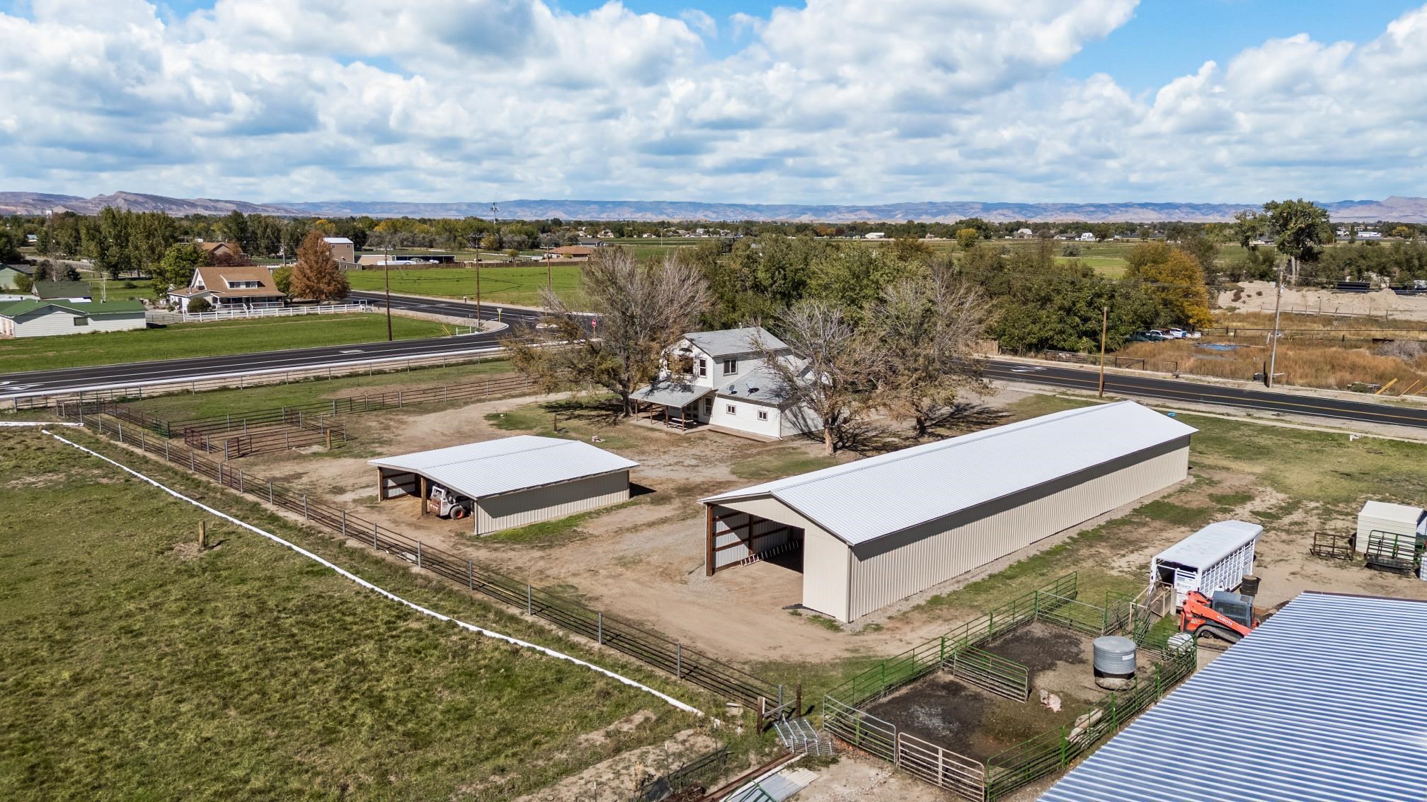 1903 J Road Property Photo 6