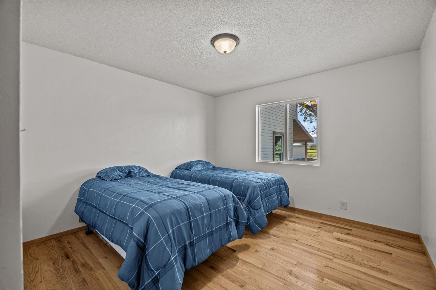 1903 J Road Property Photo 26