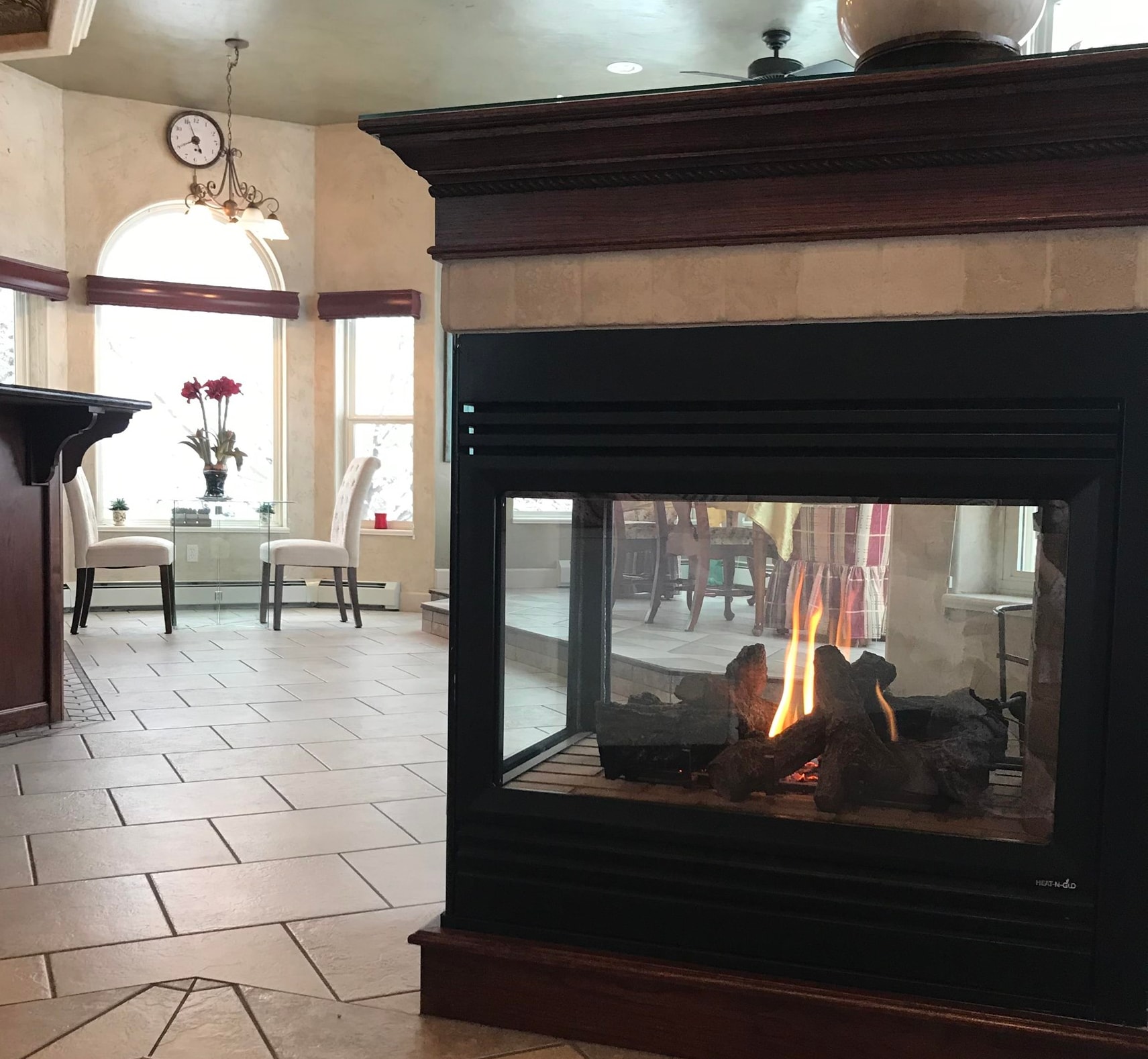 233 Meadow Creek Drive Property Photo 8