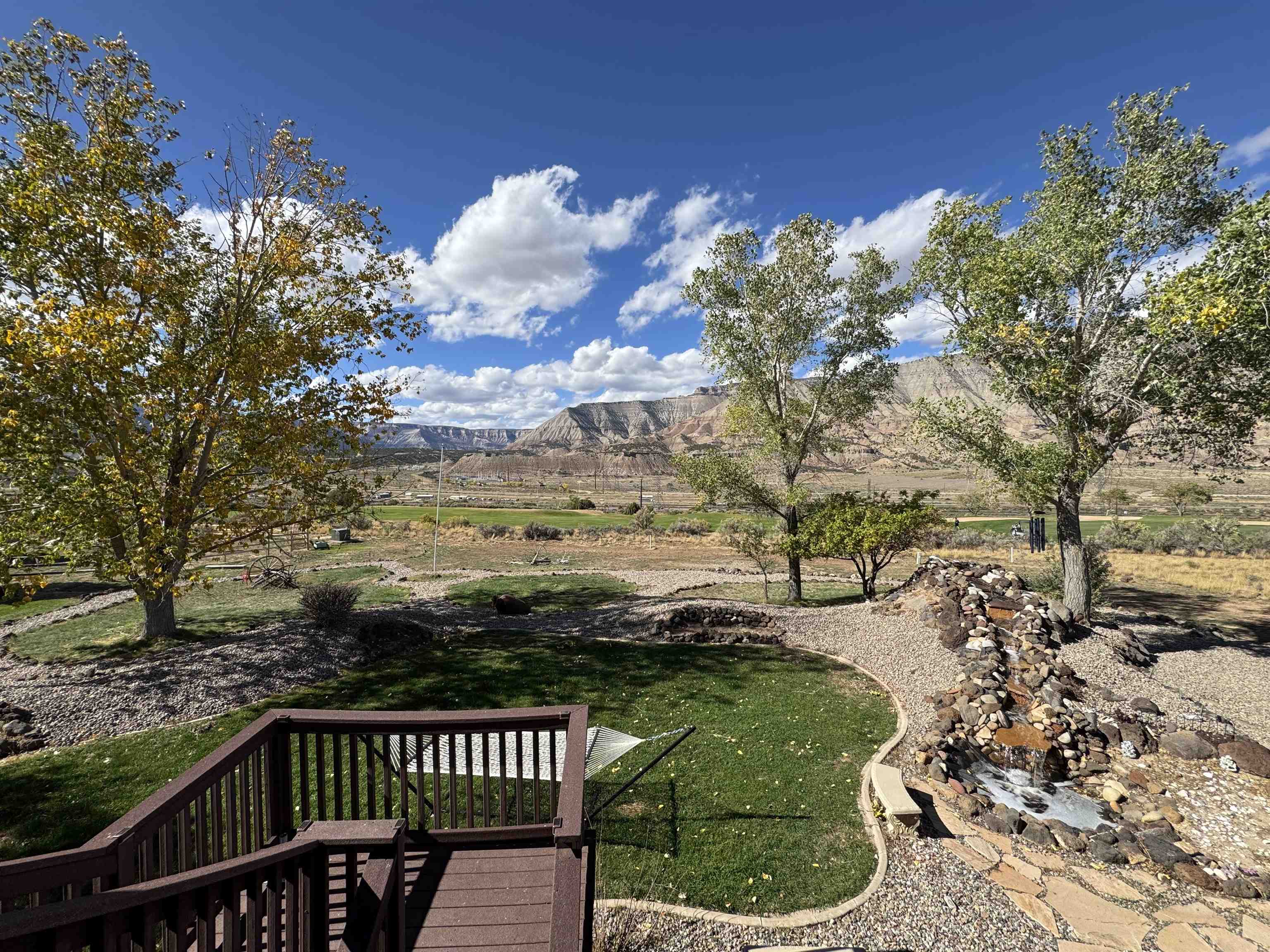 233 Meadow Creek Drive Property Photo 19