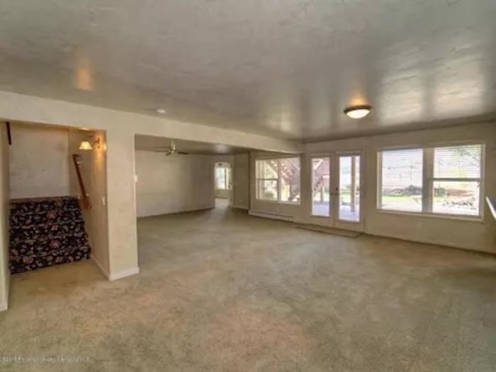 233 Meadow Creek Drive Property Photo 23