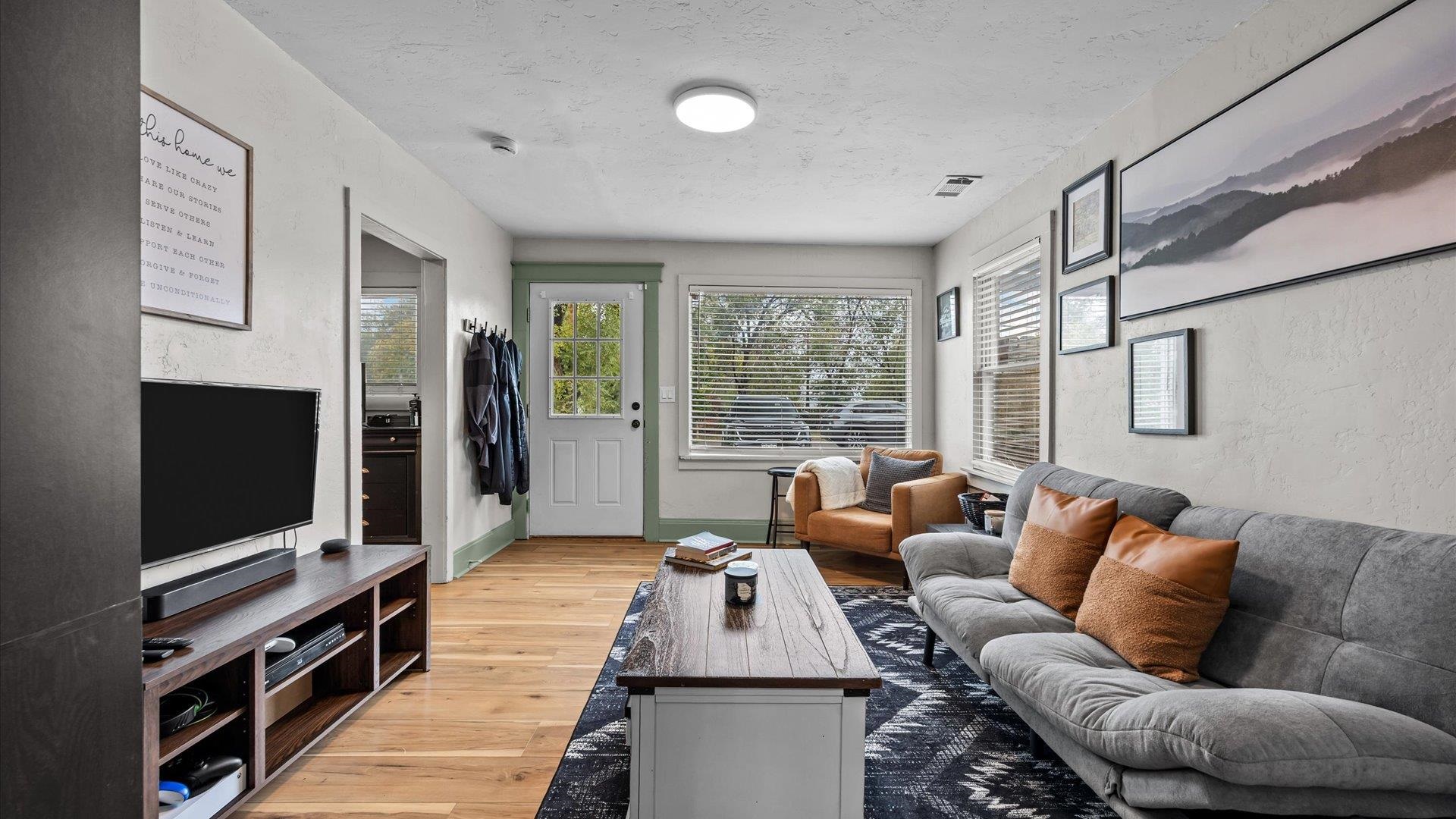 296 Cherry Lane Property Photo 5