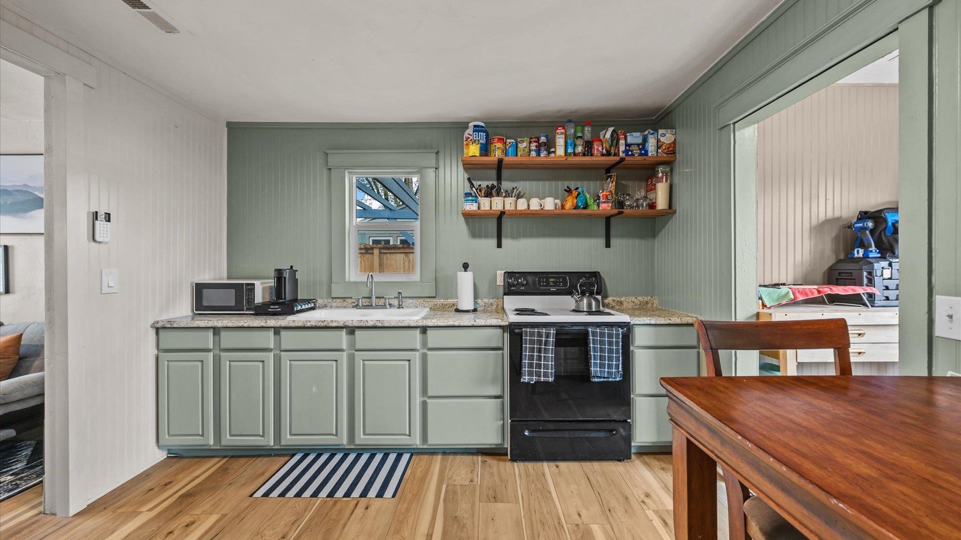 296 Cherry Lane Property Photo 8